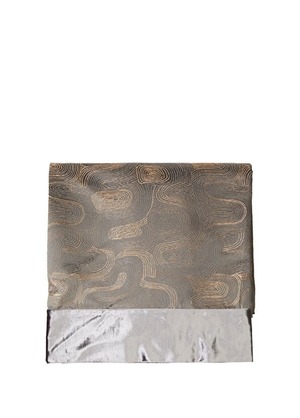 Parlak Gri Dalgalı Masa Örtüsü