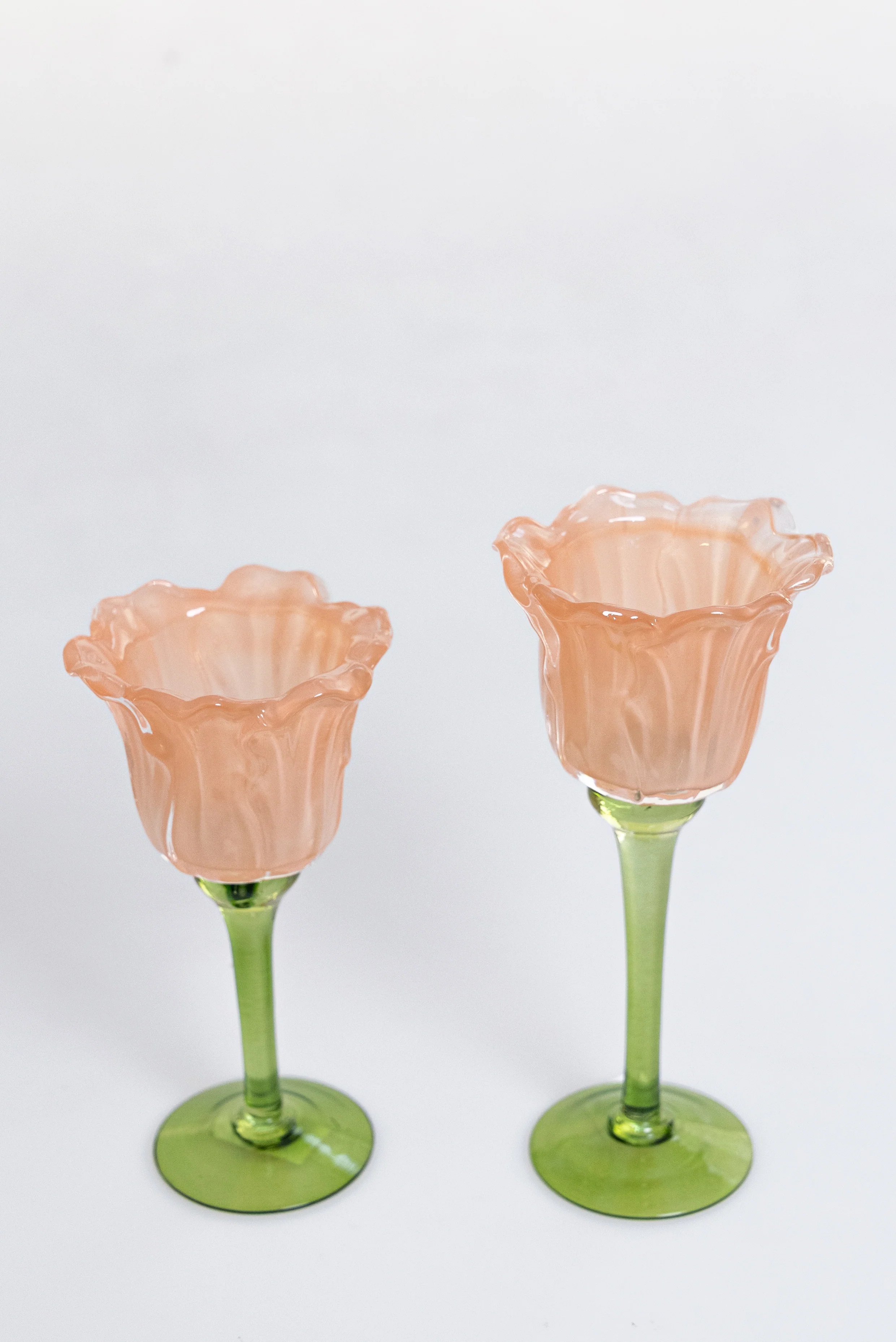 Çiçek Formlu Cam Kadeh Mumluk