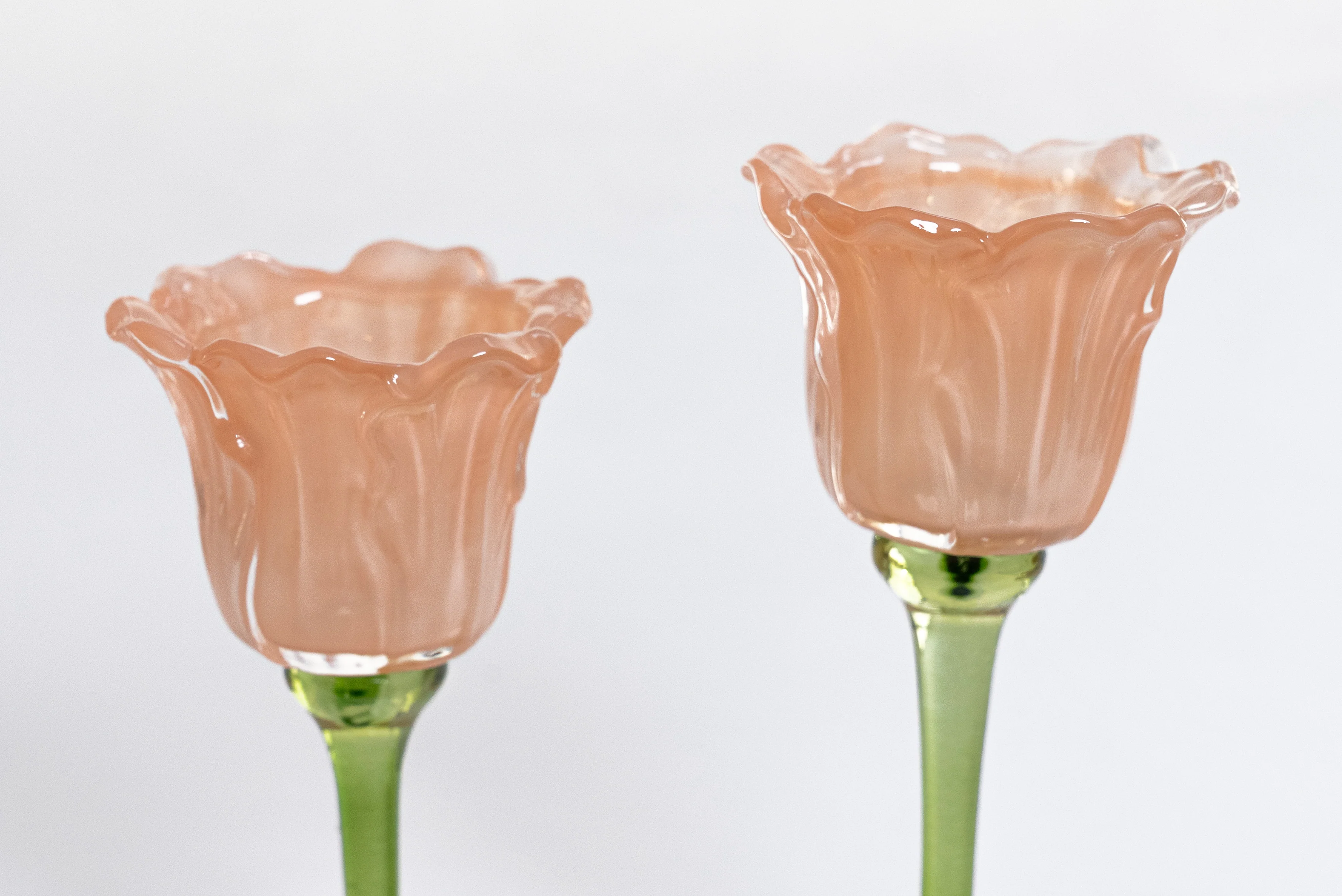 Çiçek Formlu Cam Kadeh Mumluk