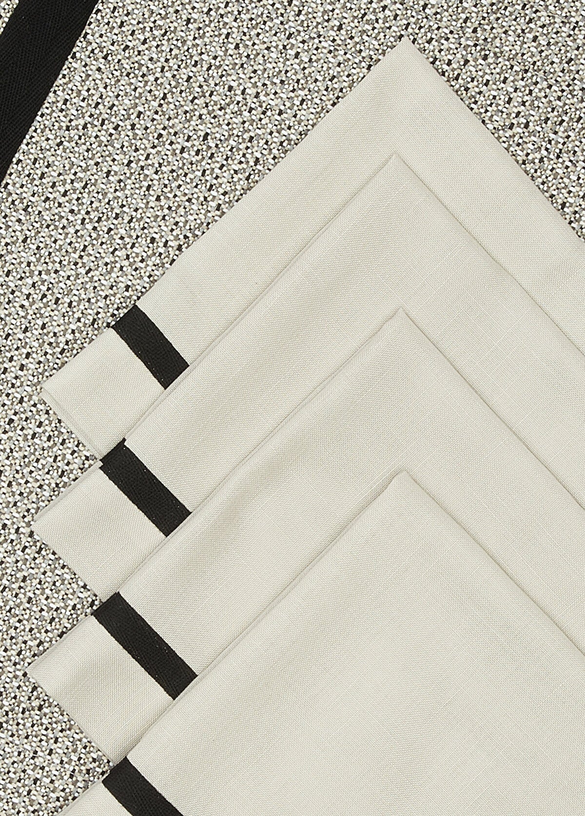 Marin 4lü Amerikan Servis Ve Peçete Seti