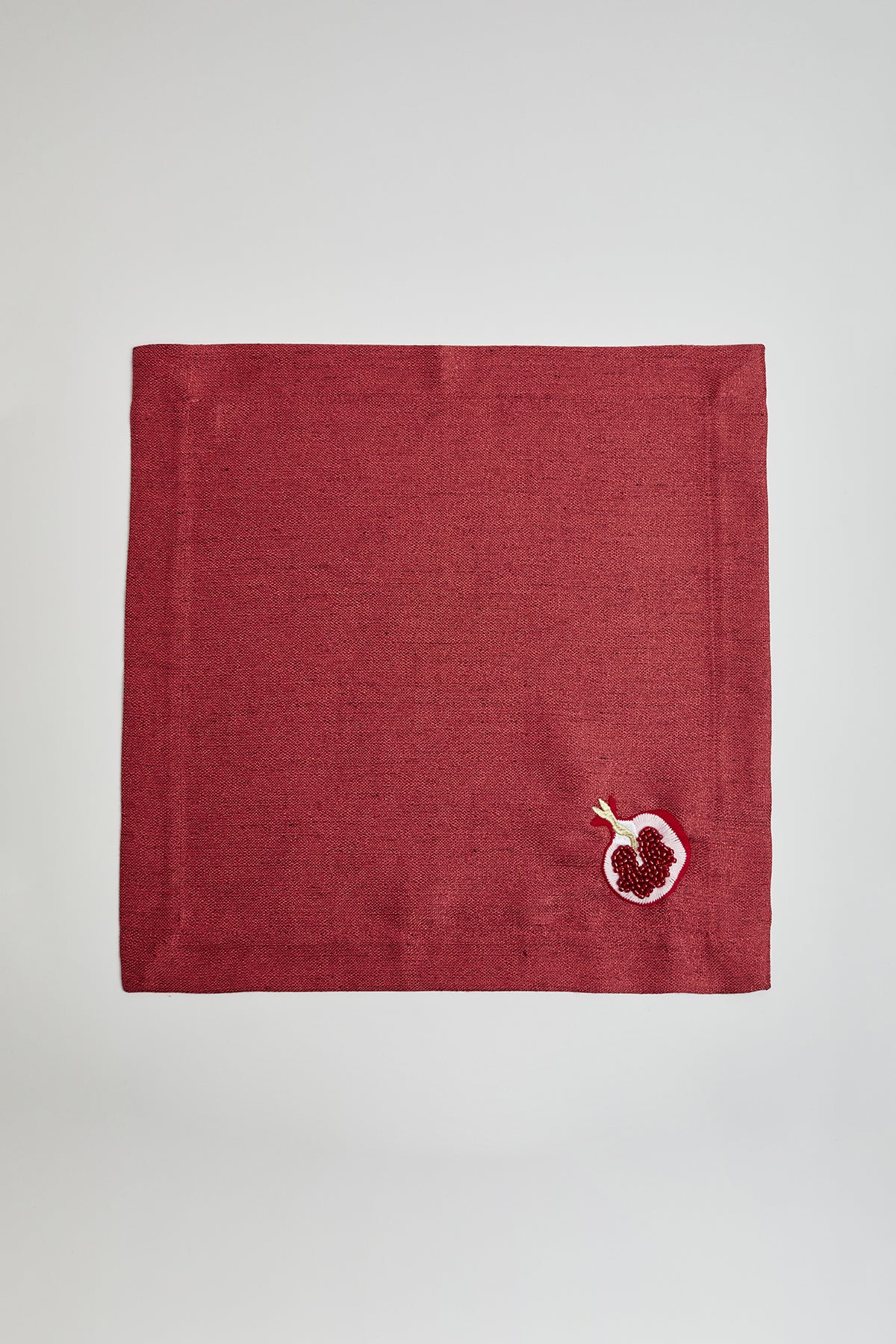 Boncuk Detaylı Kırmızı Narlı Peçete