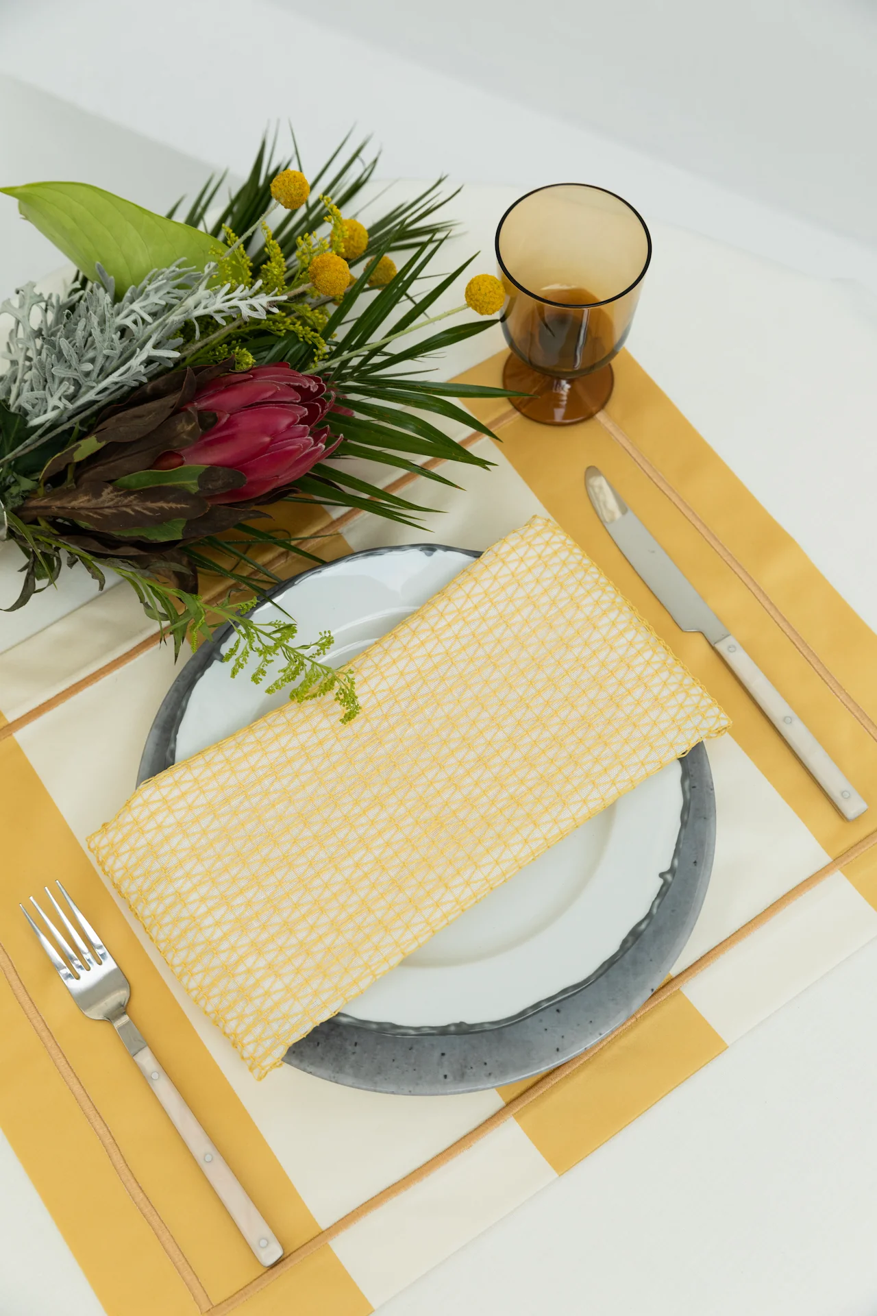 Sarı Beyaz 2li Amerikan Servis