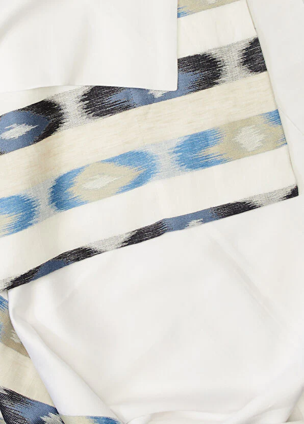 İkad Desenli Keten Masa Örtüsü