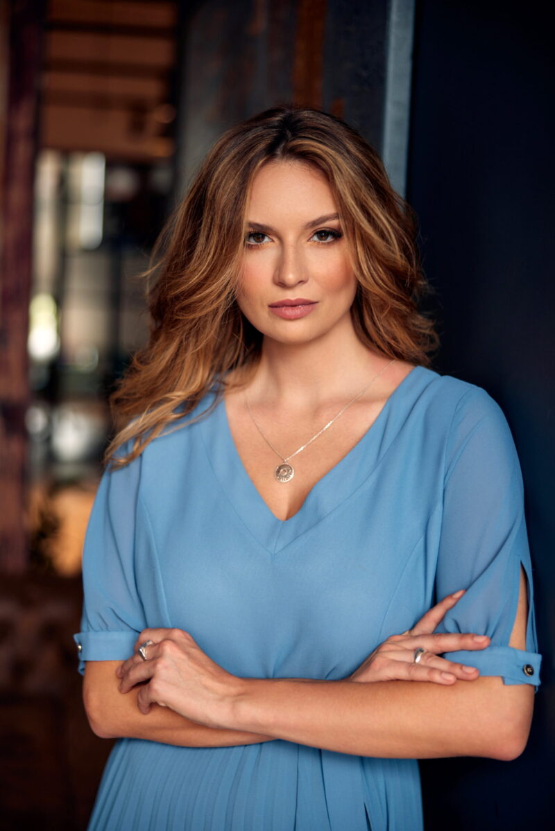Diana błękitna plisowana sukienka