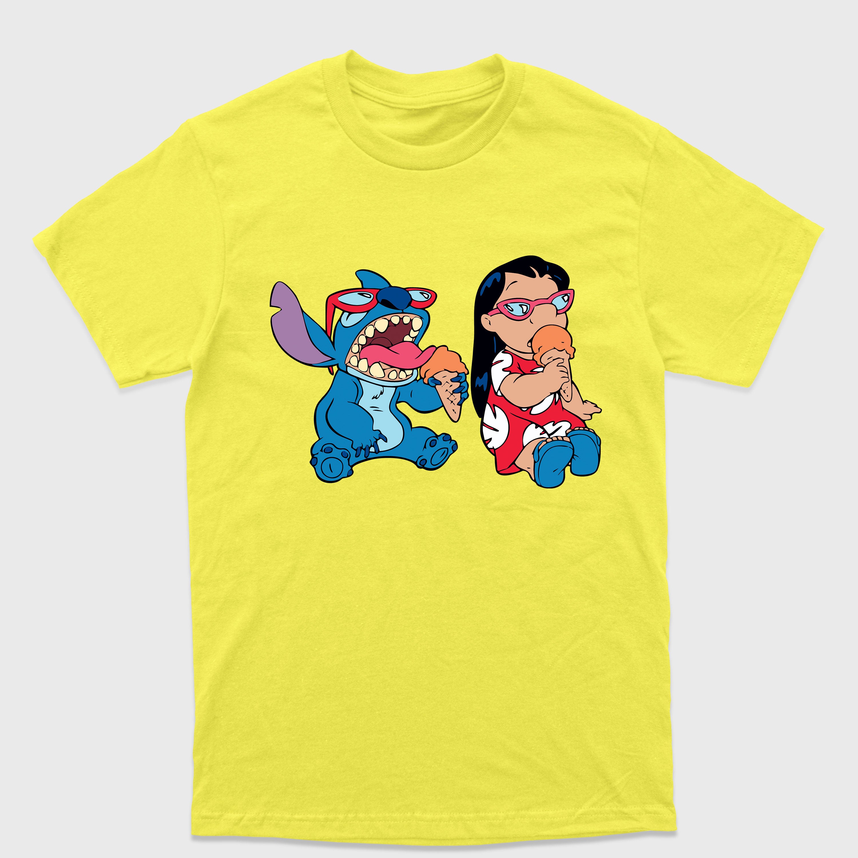 Camiseta Básica Lilo e Stitch Tomando Sorvete