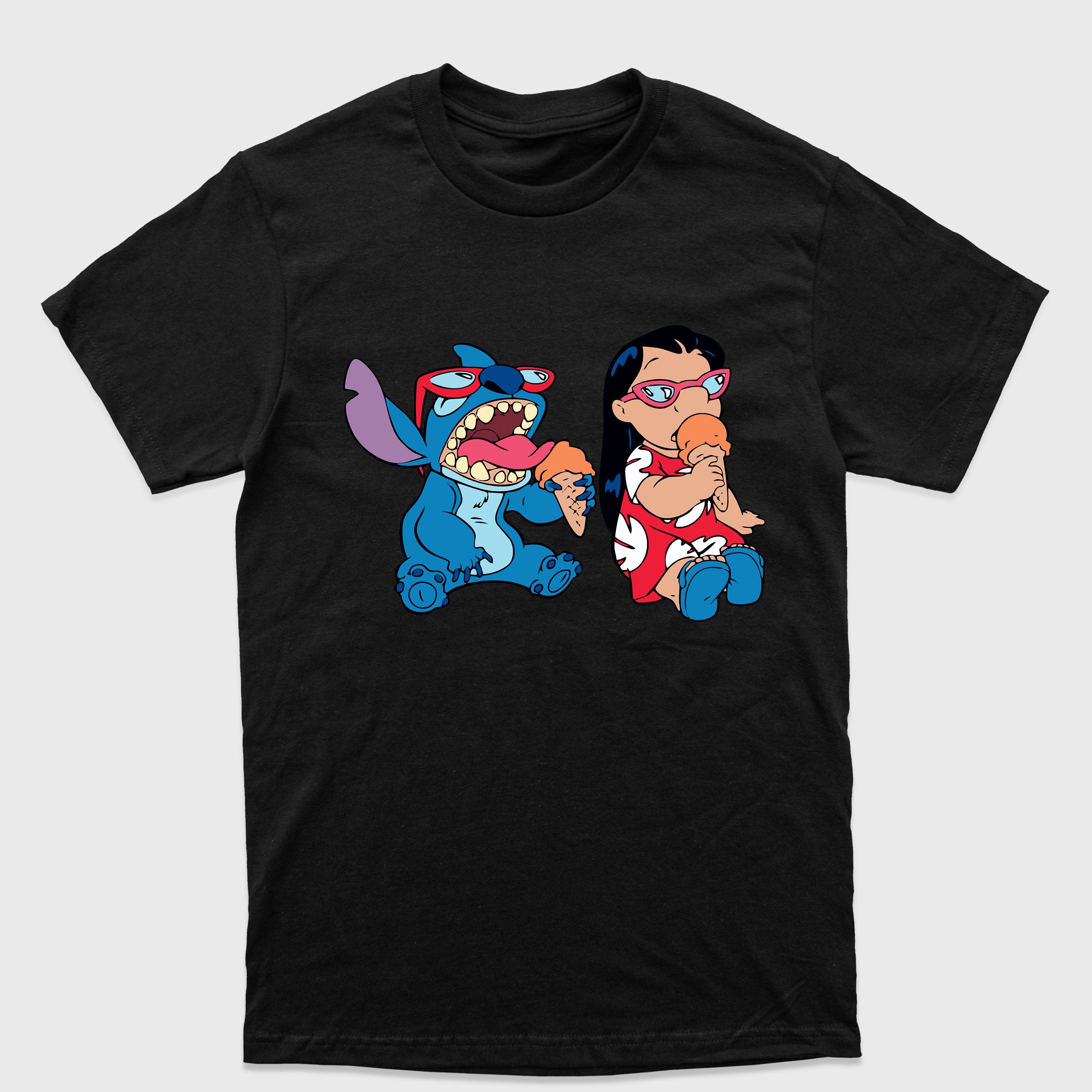Camiseta Básica Lilo e Stitch Tomando Sorvete