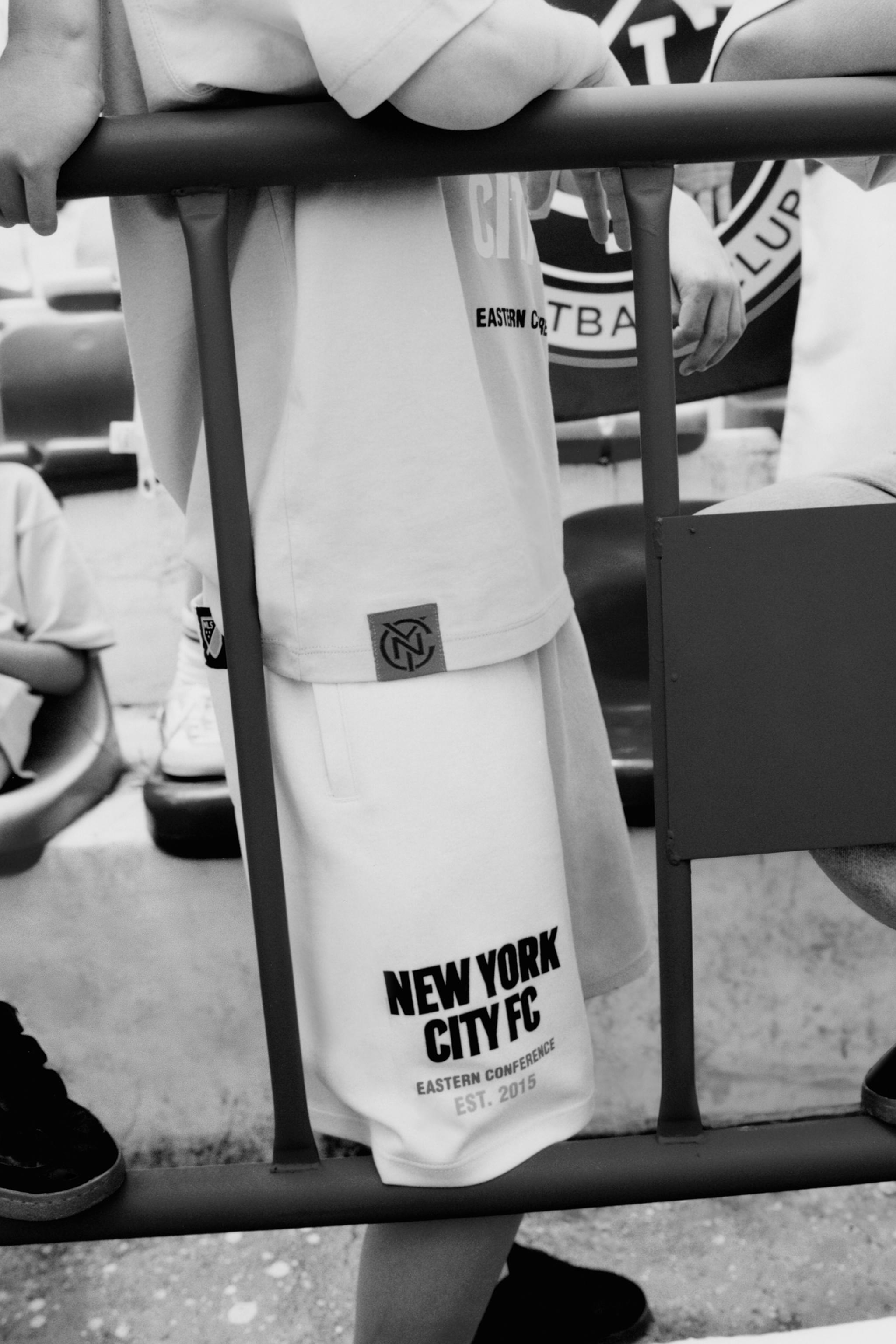 NEW YORK CITY MLS © STRAIGHT PLUSH SHORTS