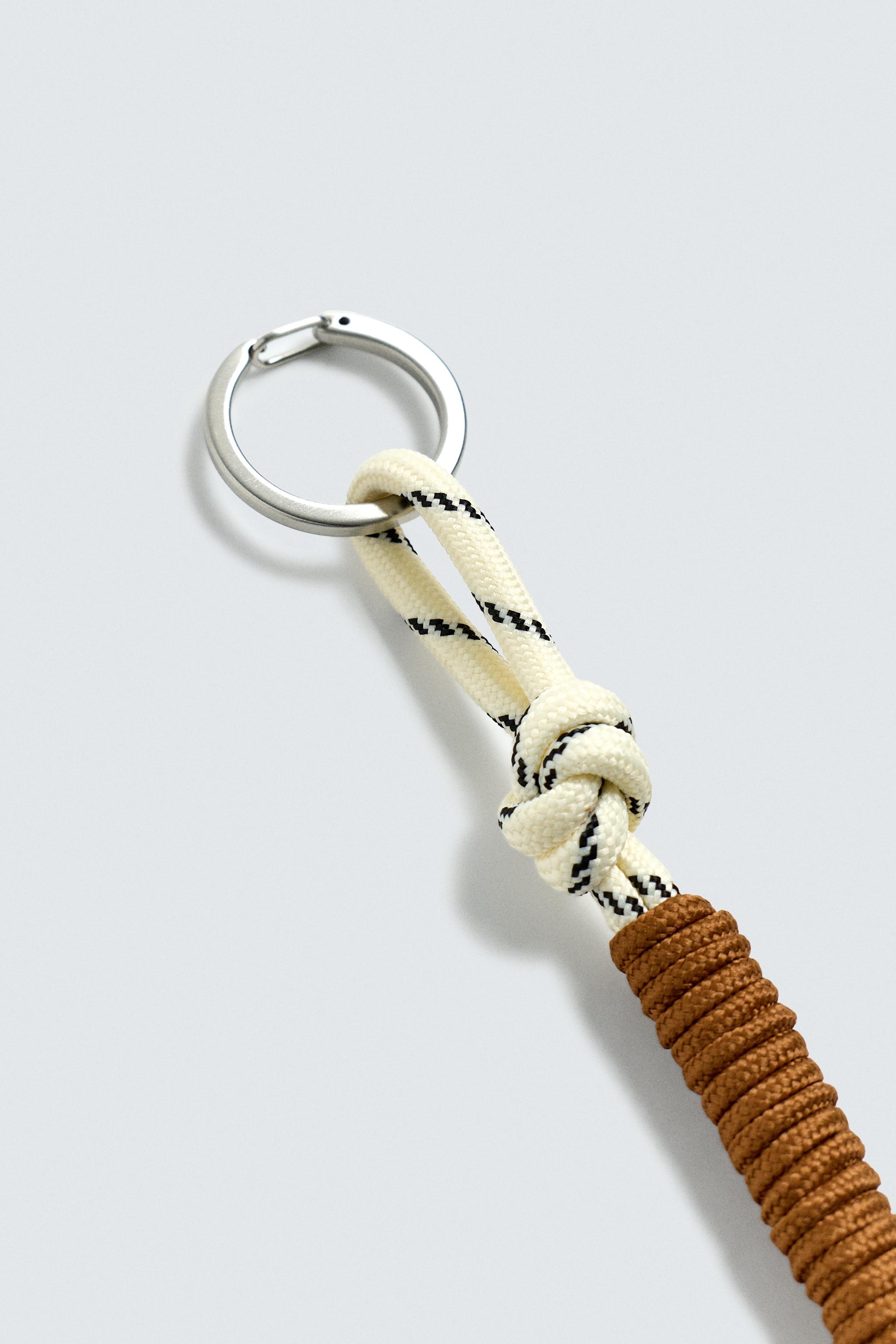 CONTRAST CORD KEYCHAIN