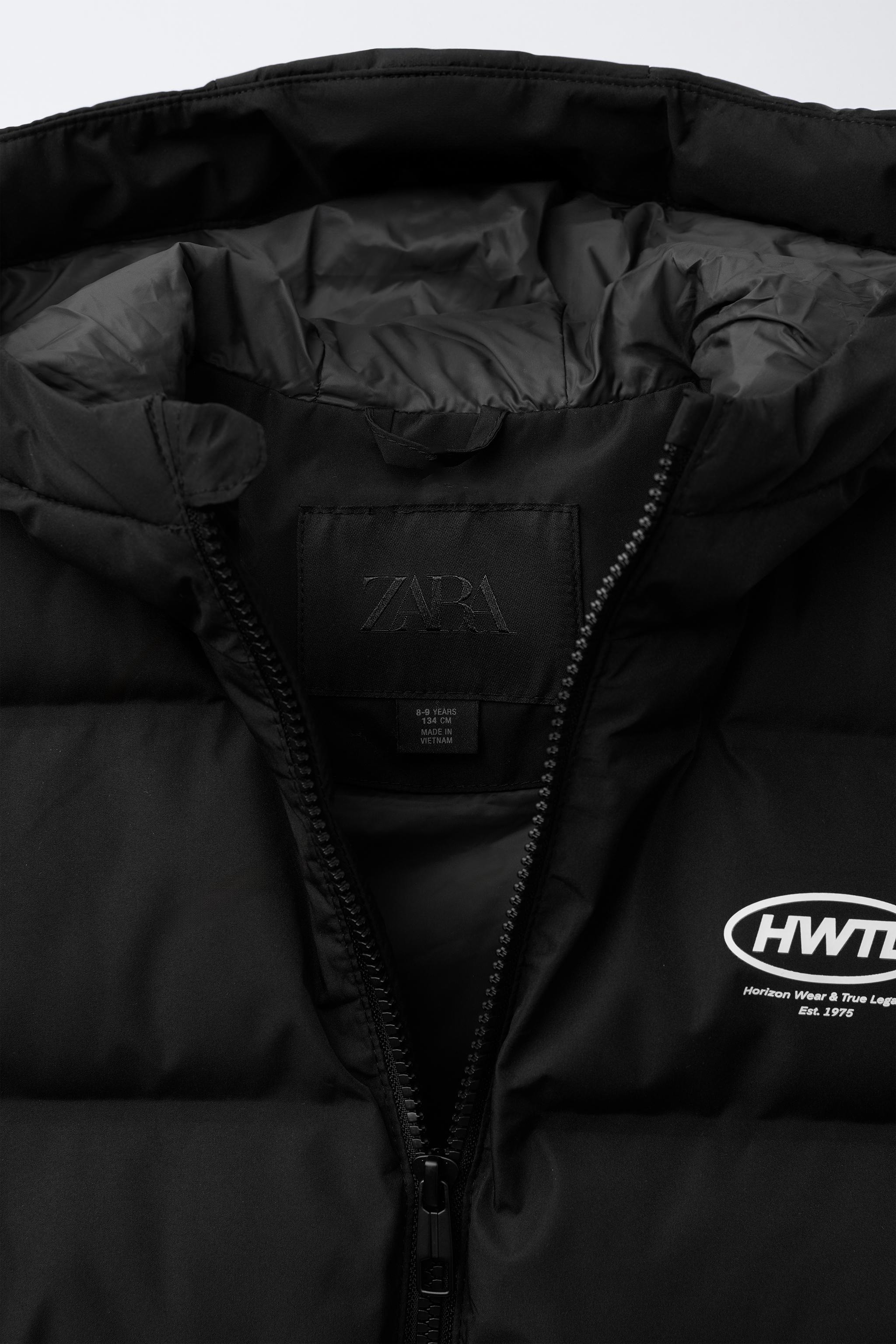 WATER REPELLENT HOODIE VEST