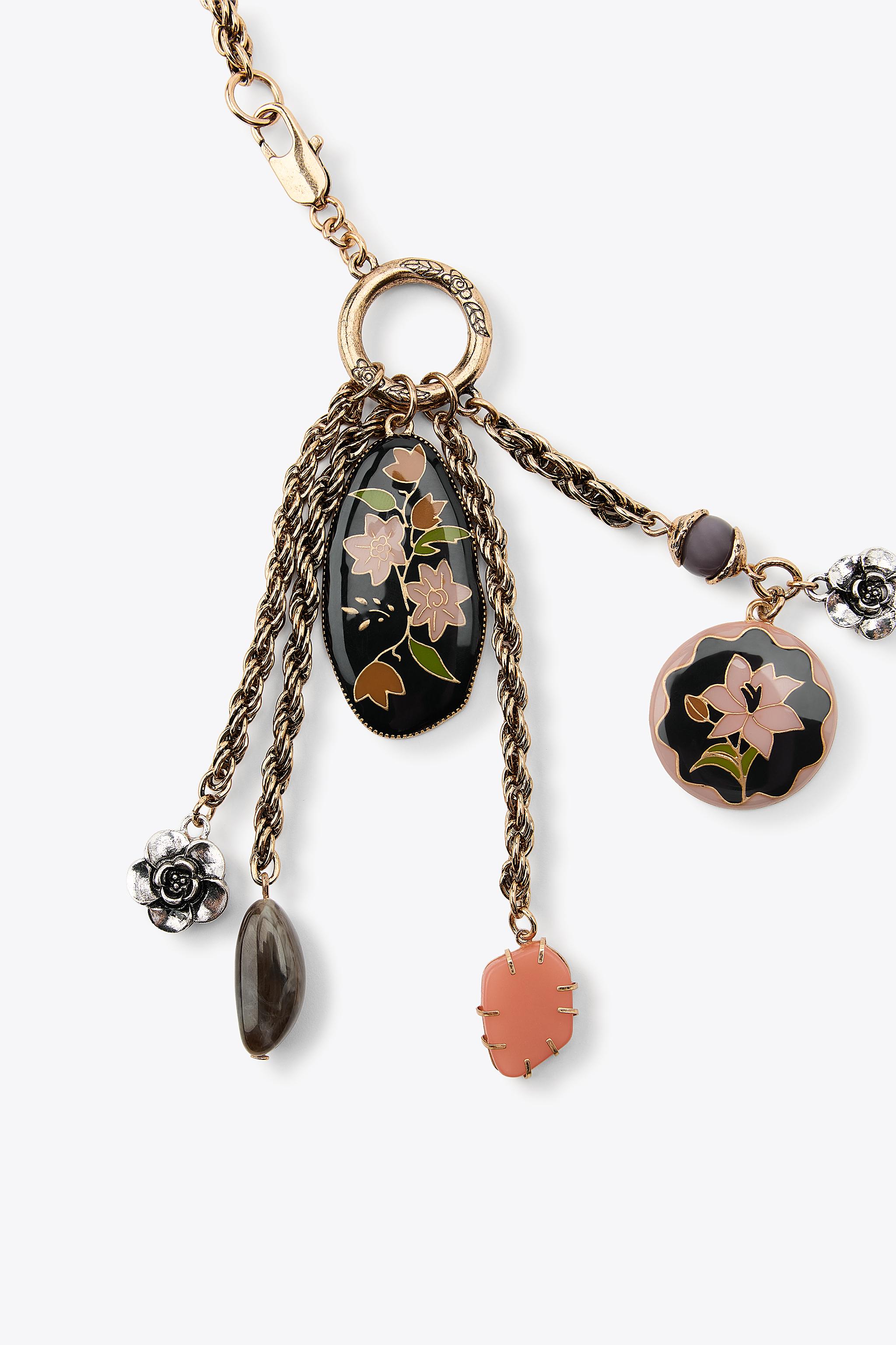 RESIN CHARM LINK BELT