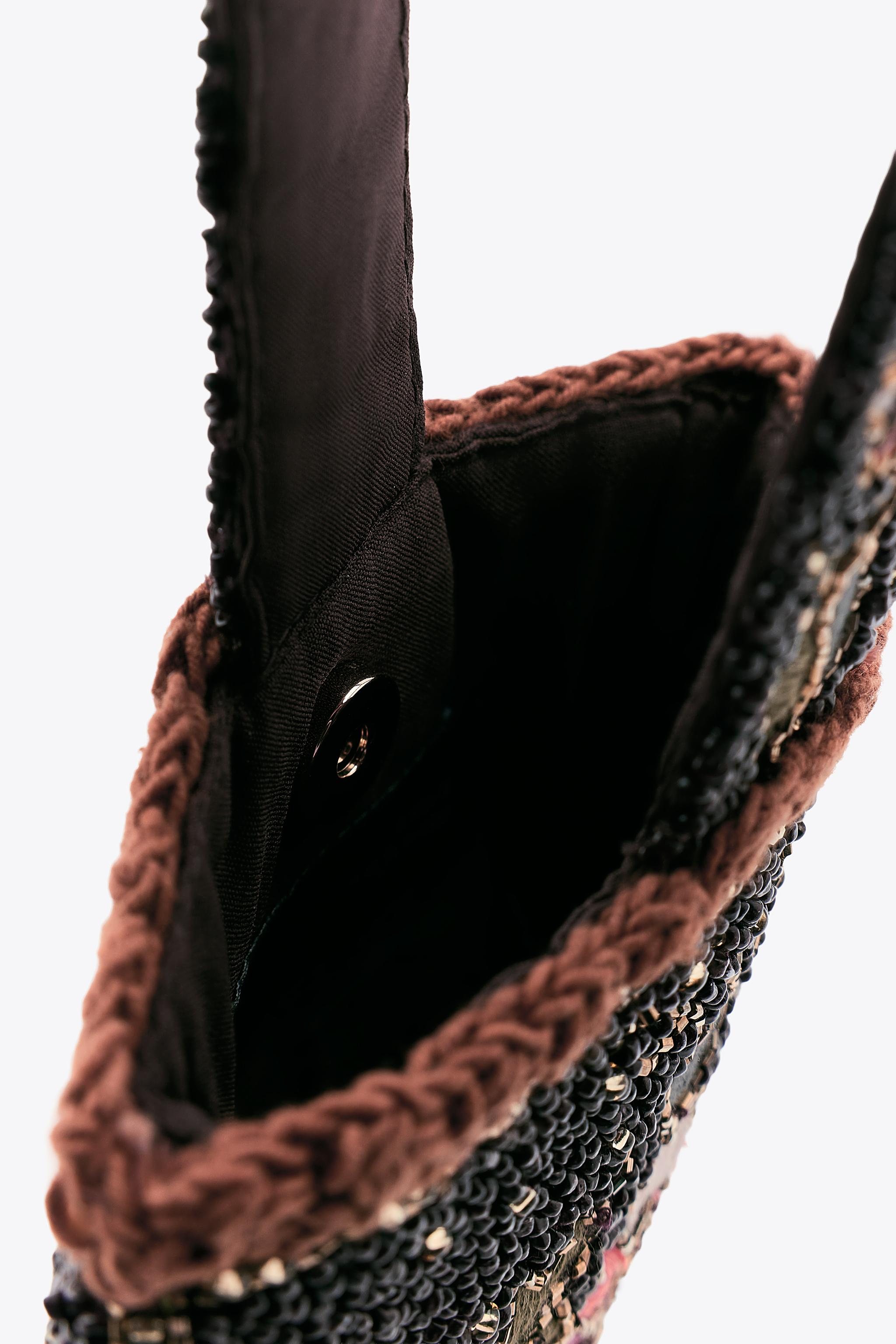 BEADED FRINGE HANDBAG