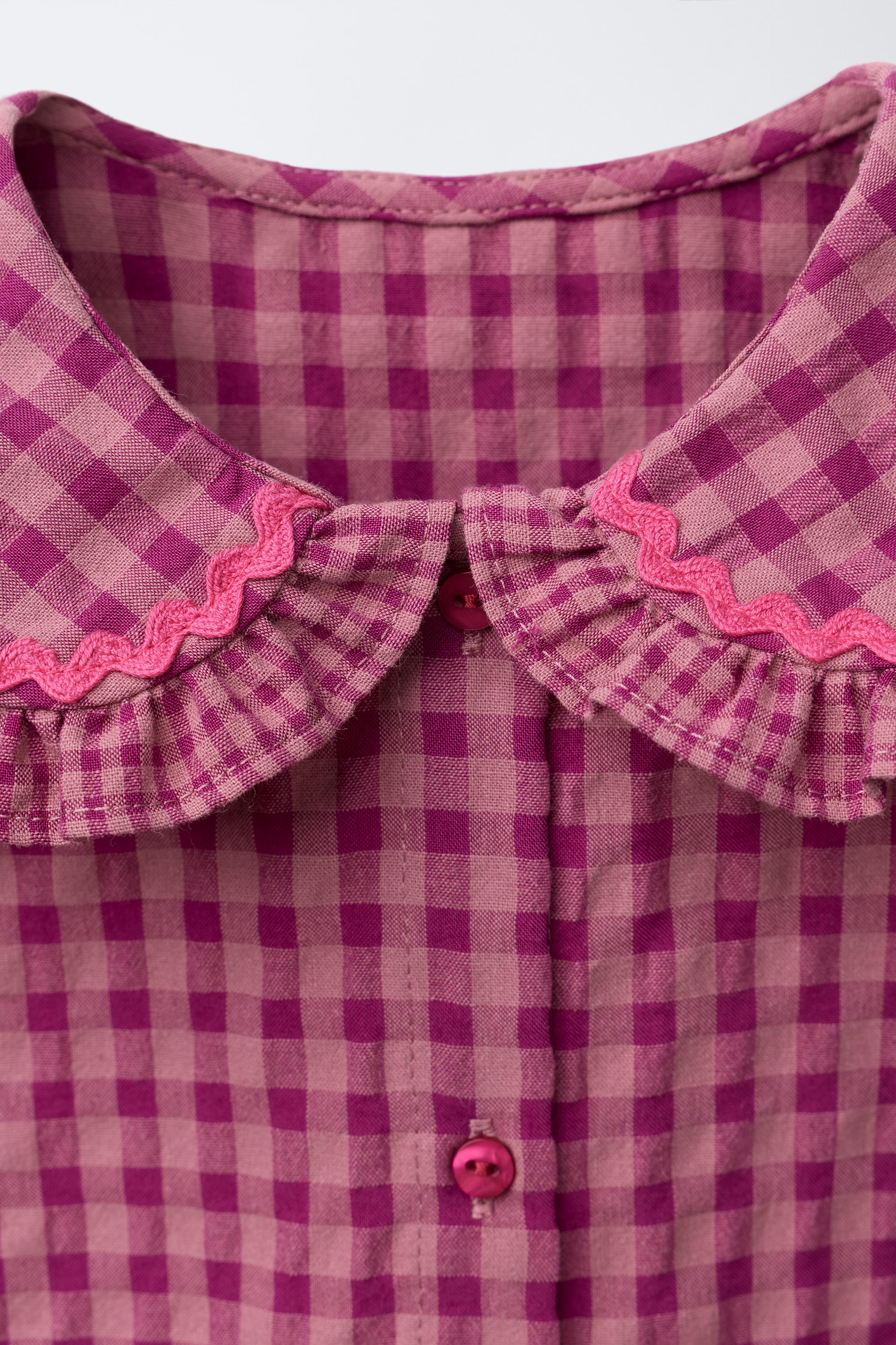 GINGHAM RUFFLE BLOUSE