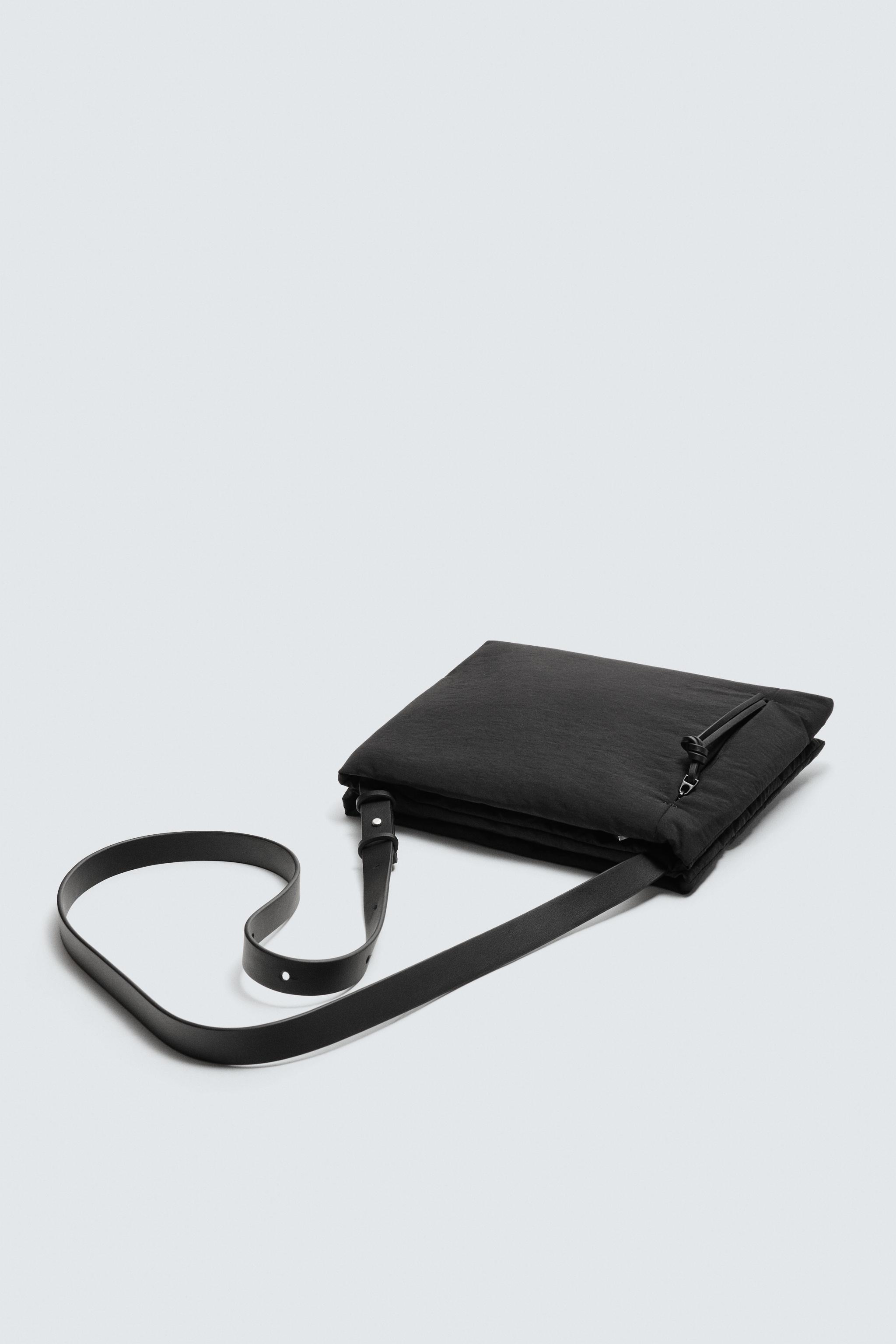 TECHNICAL CROSSBODY BAG