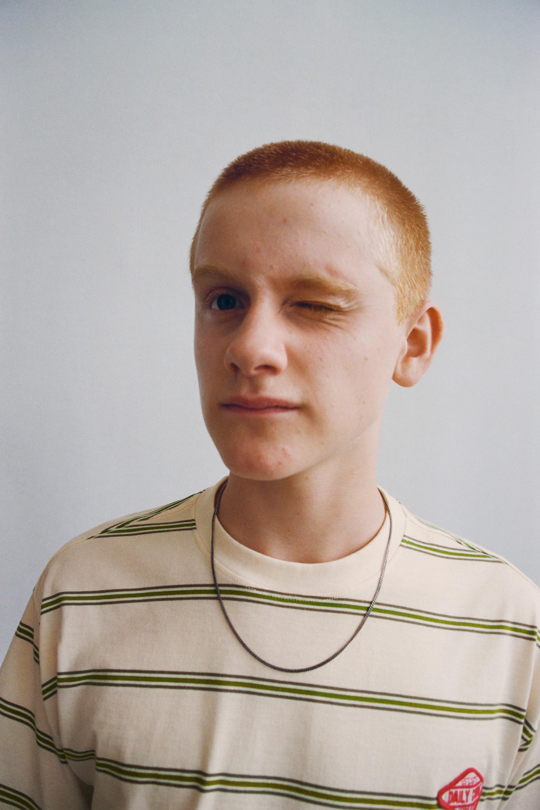 STRIPED PATCH T-SHIRT