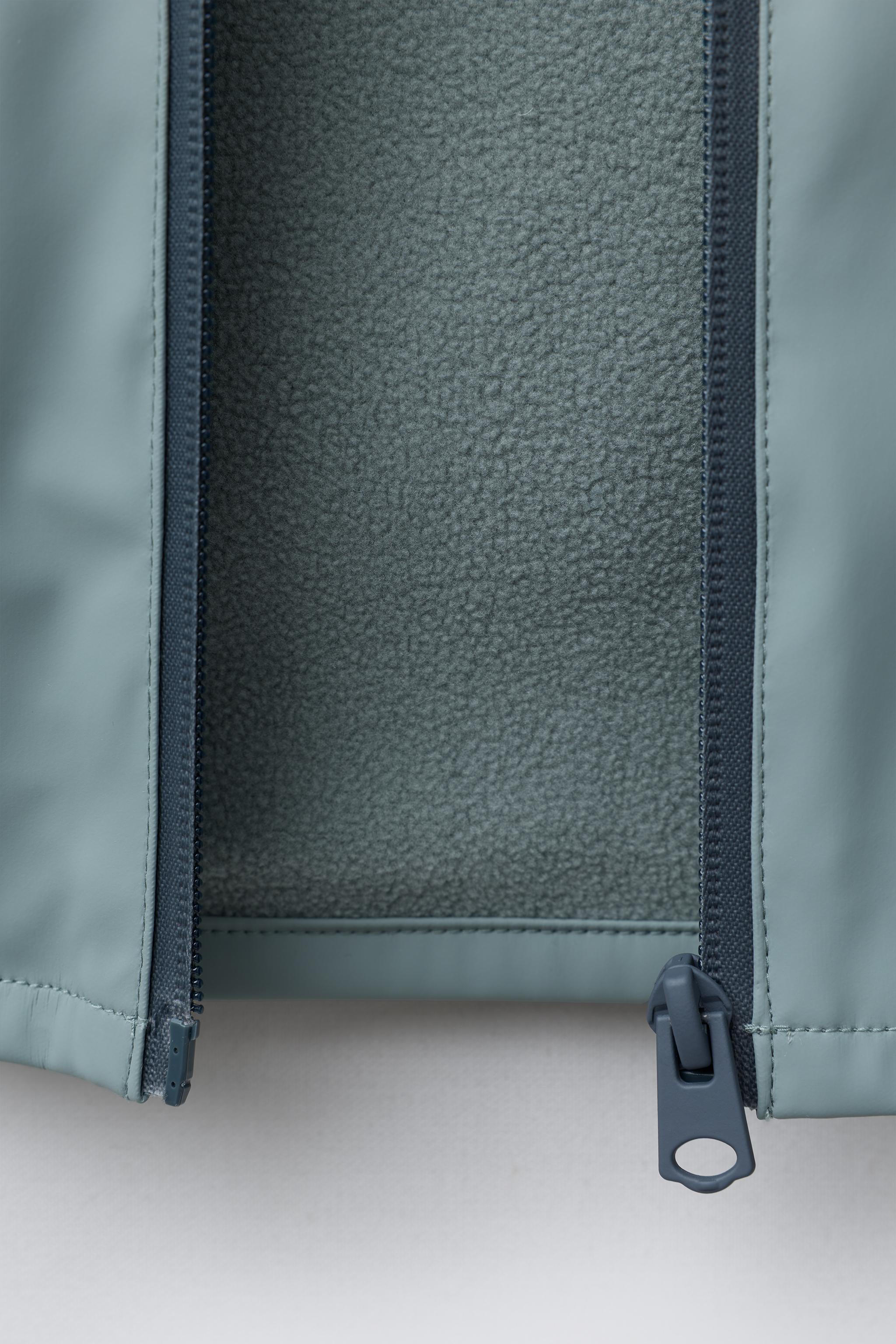 RUBBERIZED WATER REPELLENT JACKET