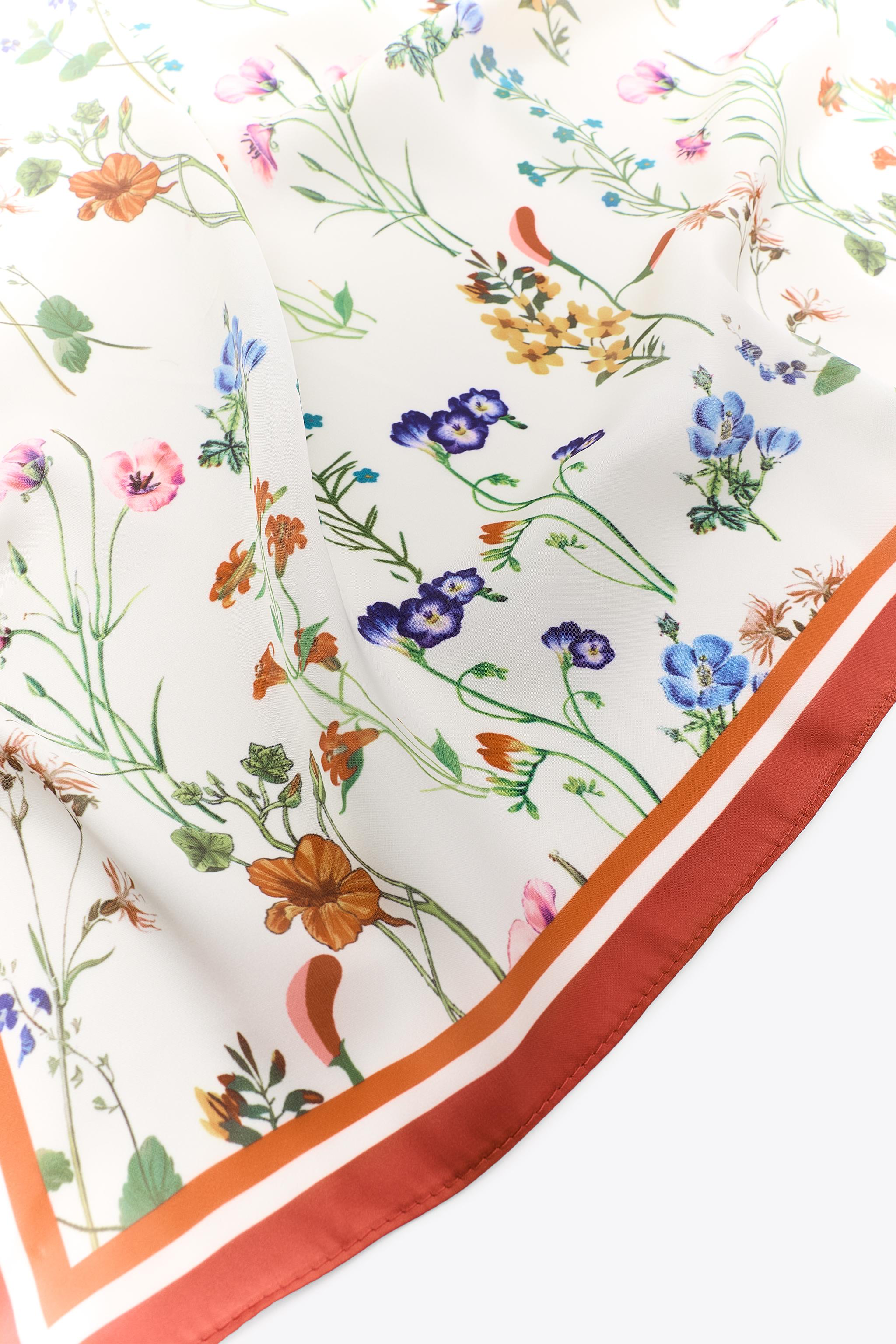 CONTRAST FLORAL PRINT SCARF