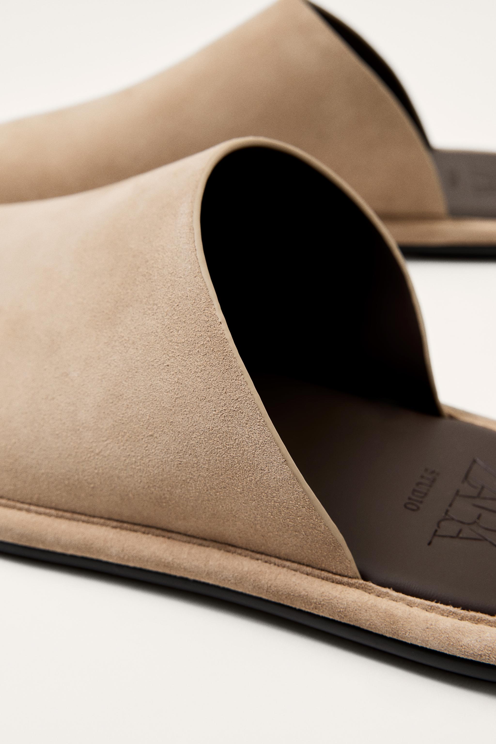 LIMITED EDITION LEATHER CLOGS