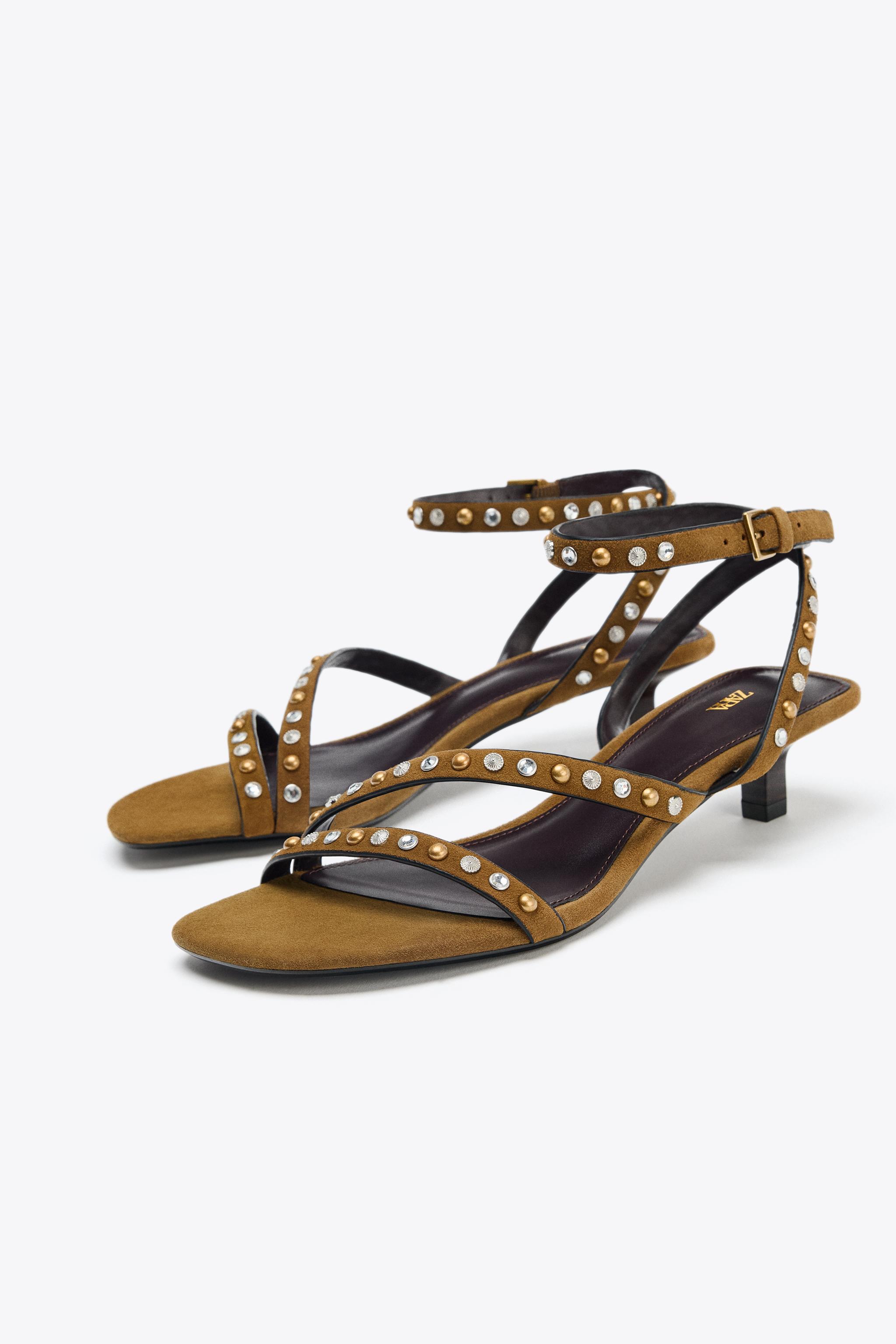 SPLIT LEATHER STUDDED KITTEN SANDAL