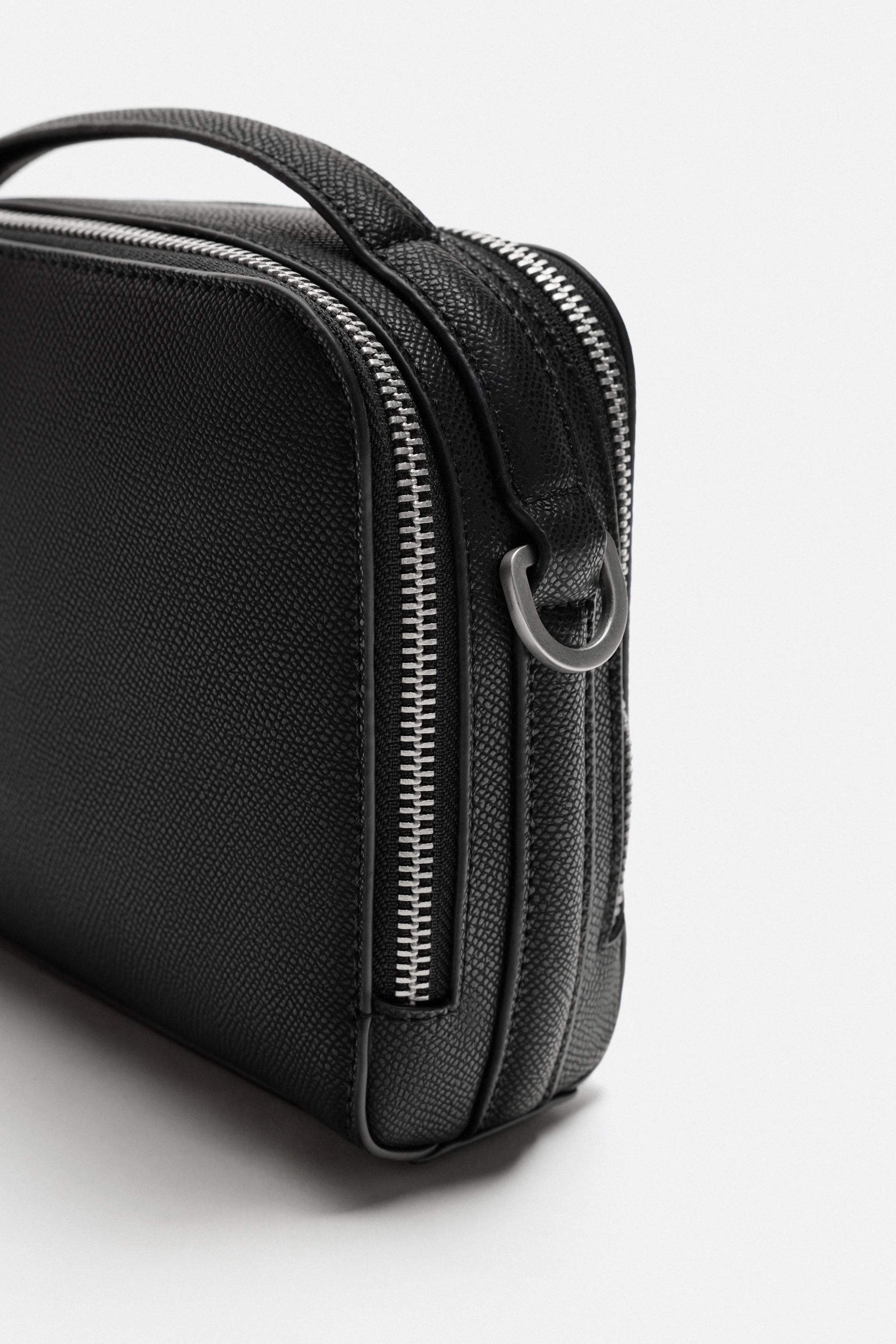 TEXTURED CROSSBODY BAG