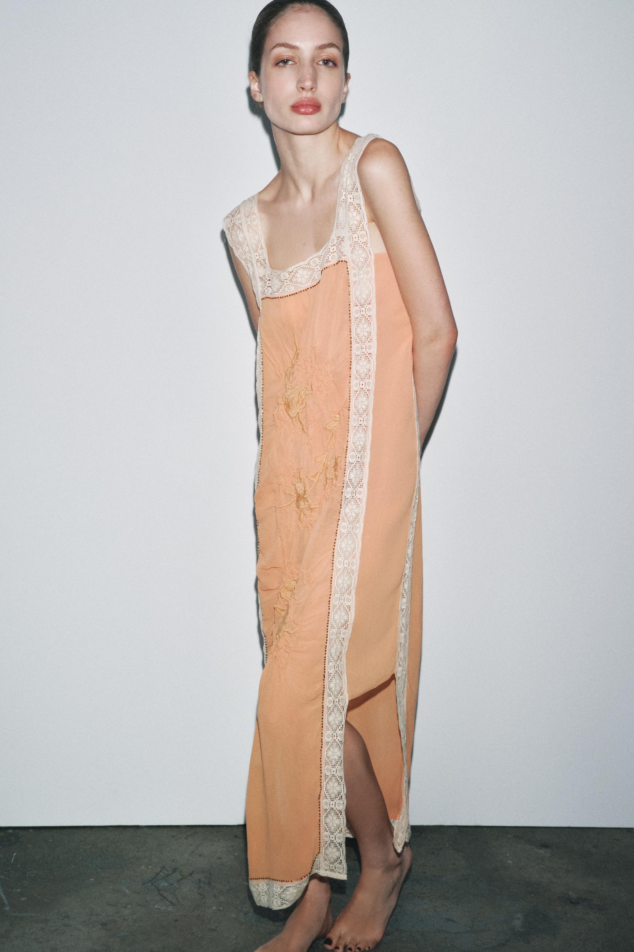 TEXTURED EMBROIDERED LACE DRESS