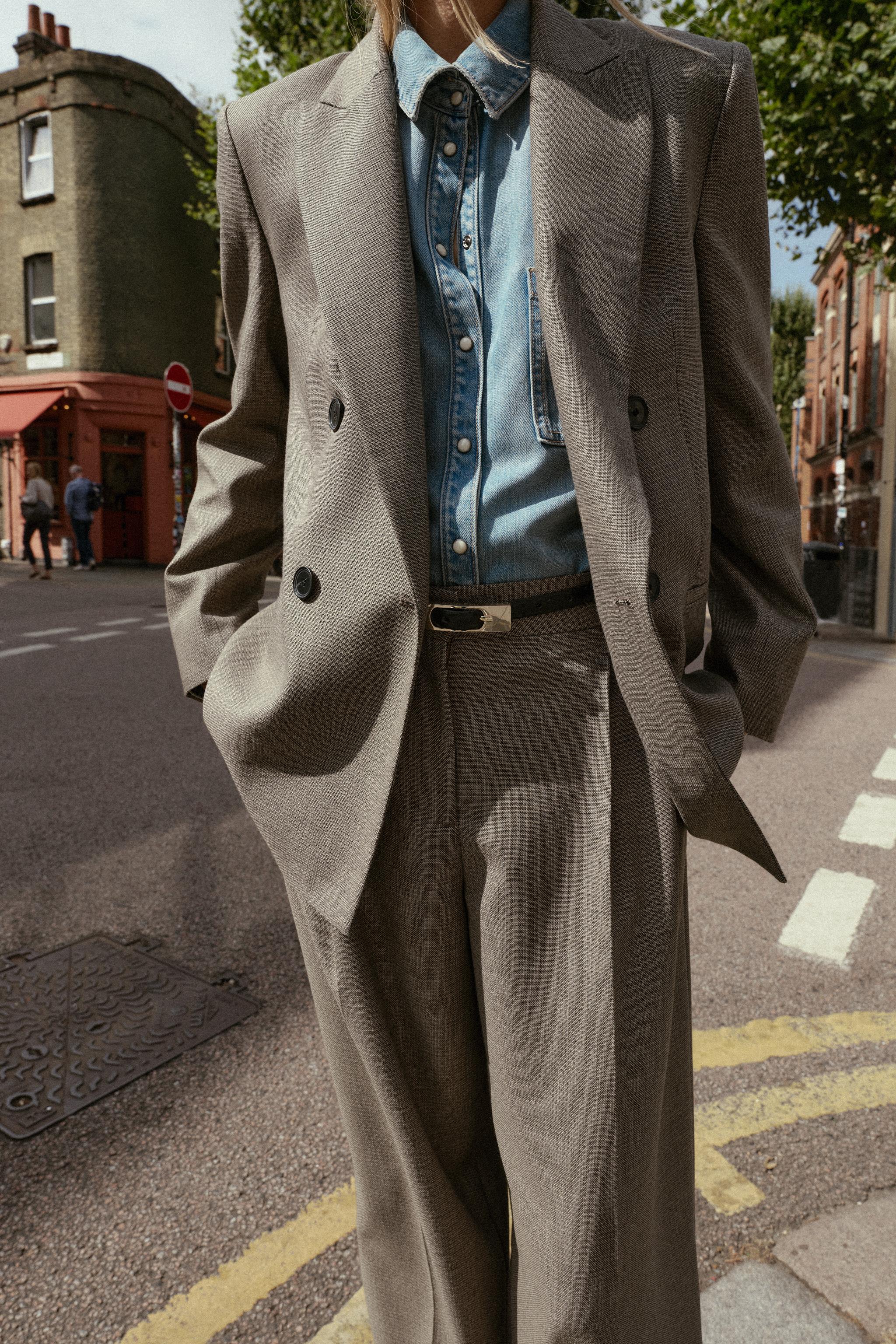 DOUBLE BREASTED BLAZER WITH SHOULDER PADS