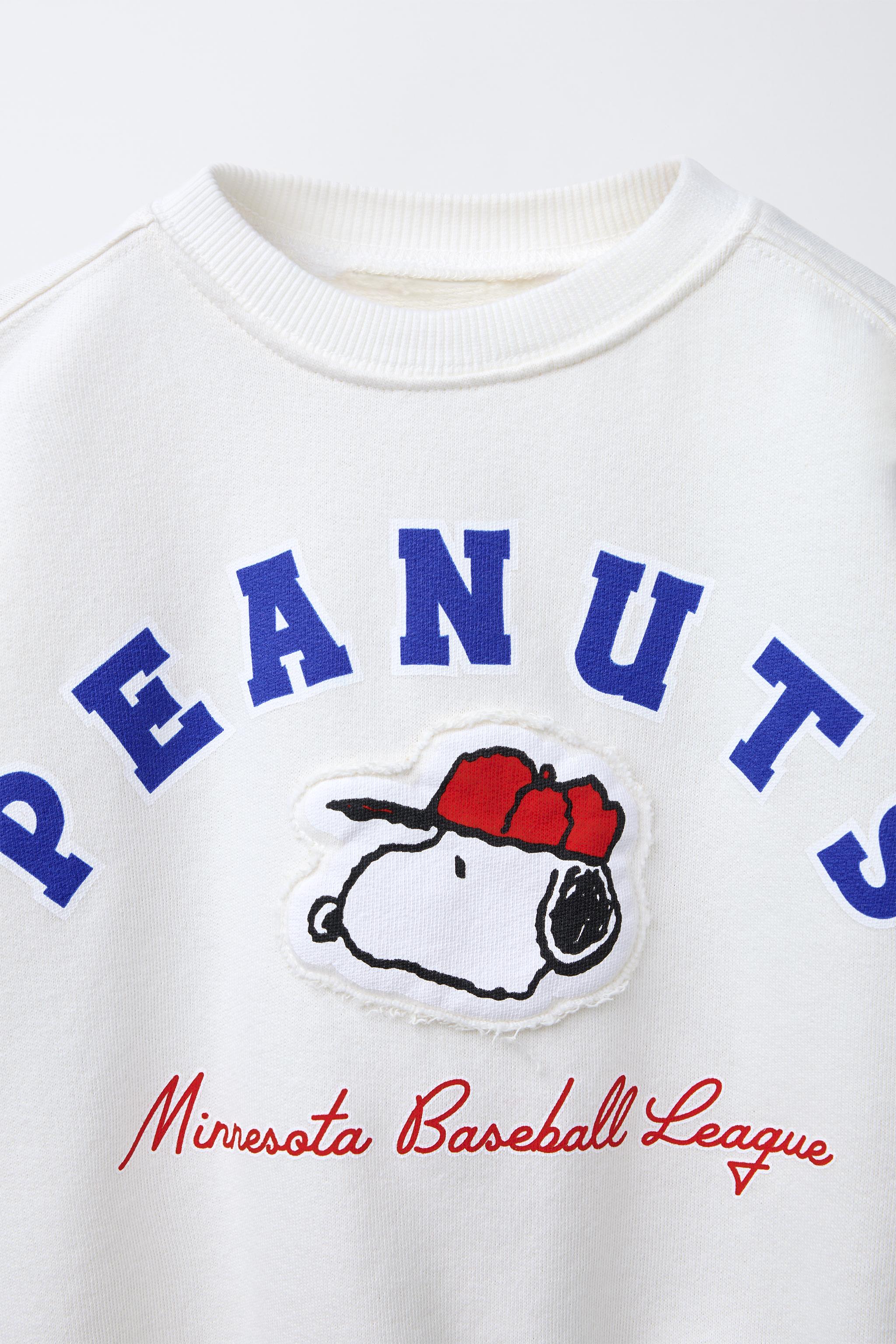 SNOOPY PEANUTS™ PATCH SWEATSHIRT
