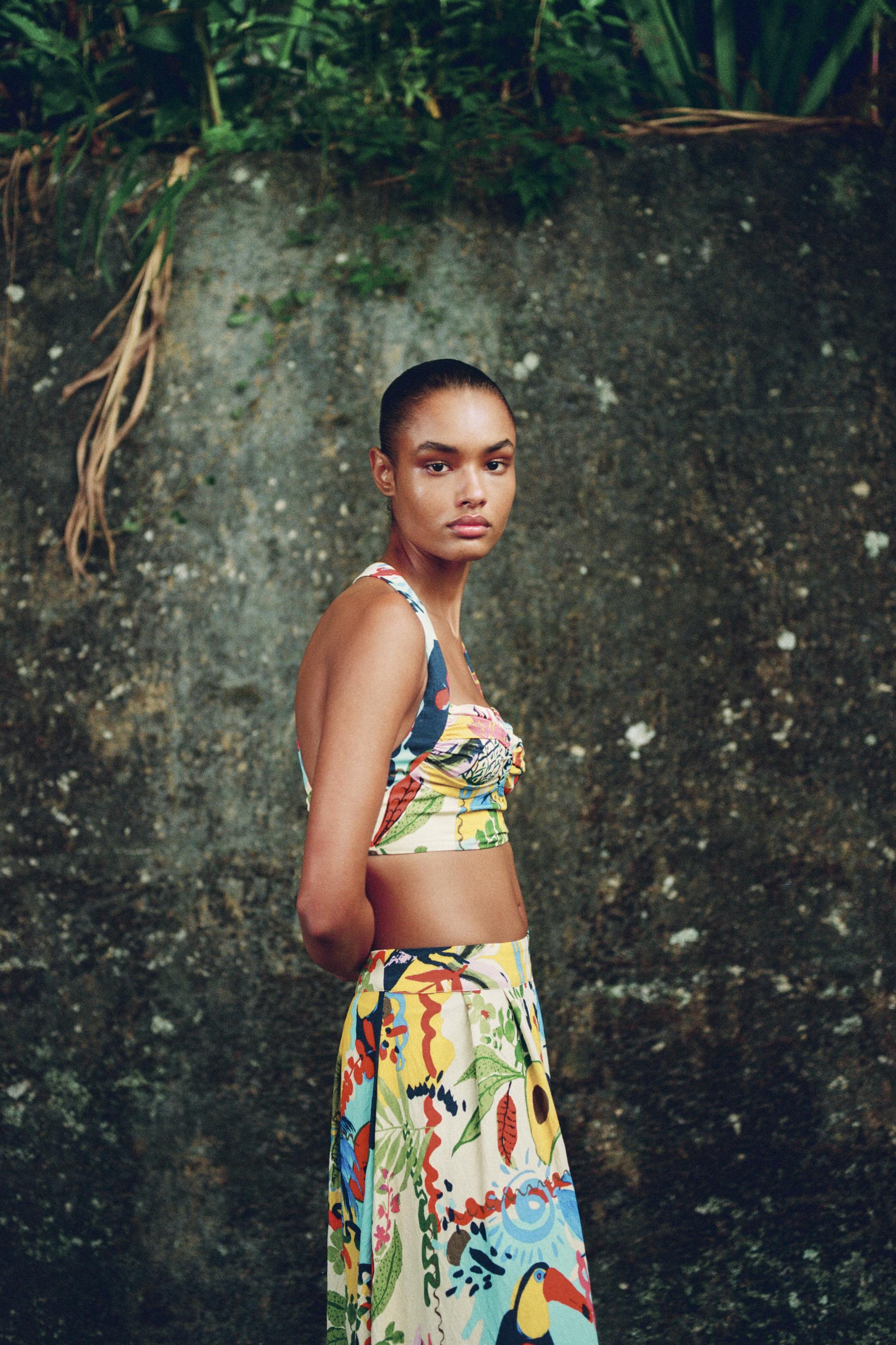 TROPICAL PRINT LAYERED MIDI SKIRT