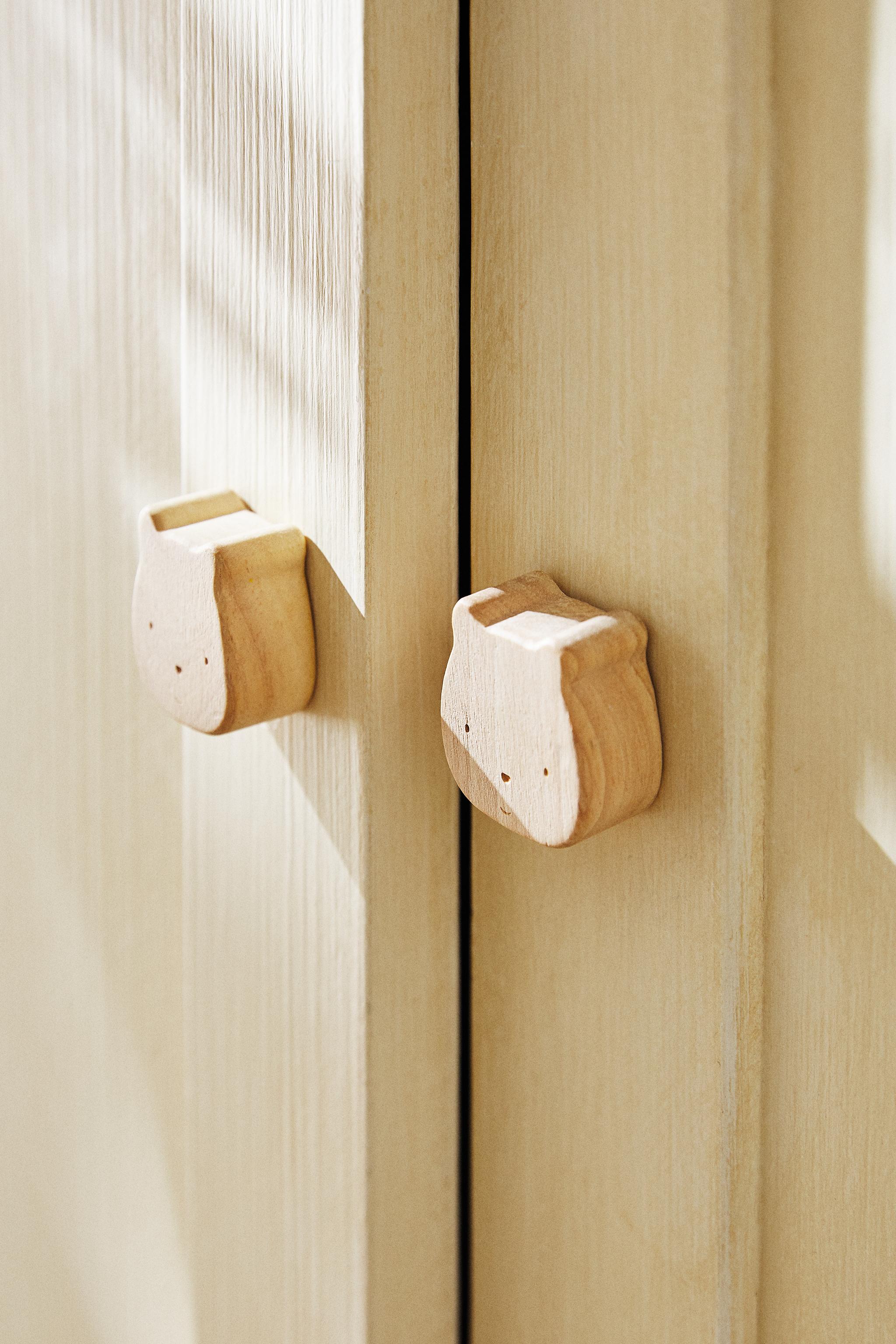 SET OF CHILDREN’S BEAR KNOBS (SET OF 2)