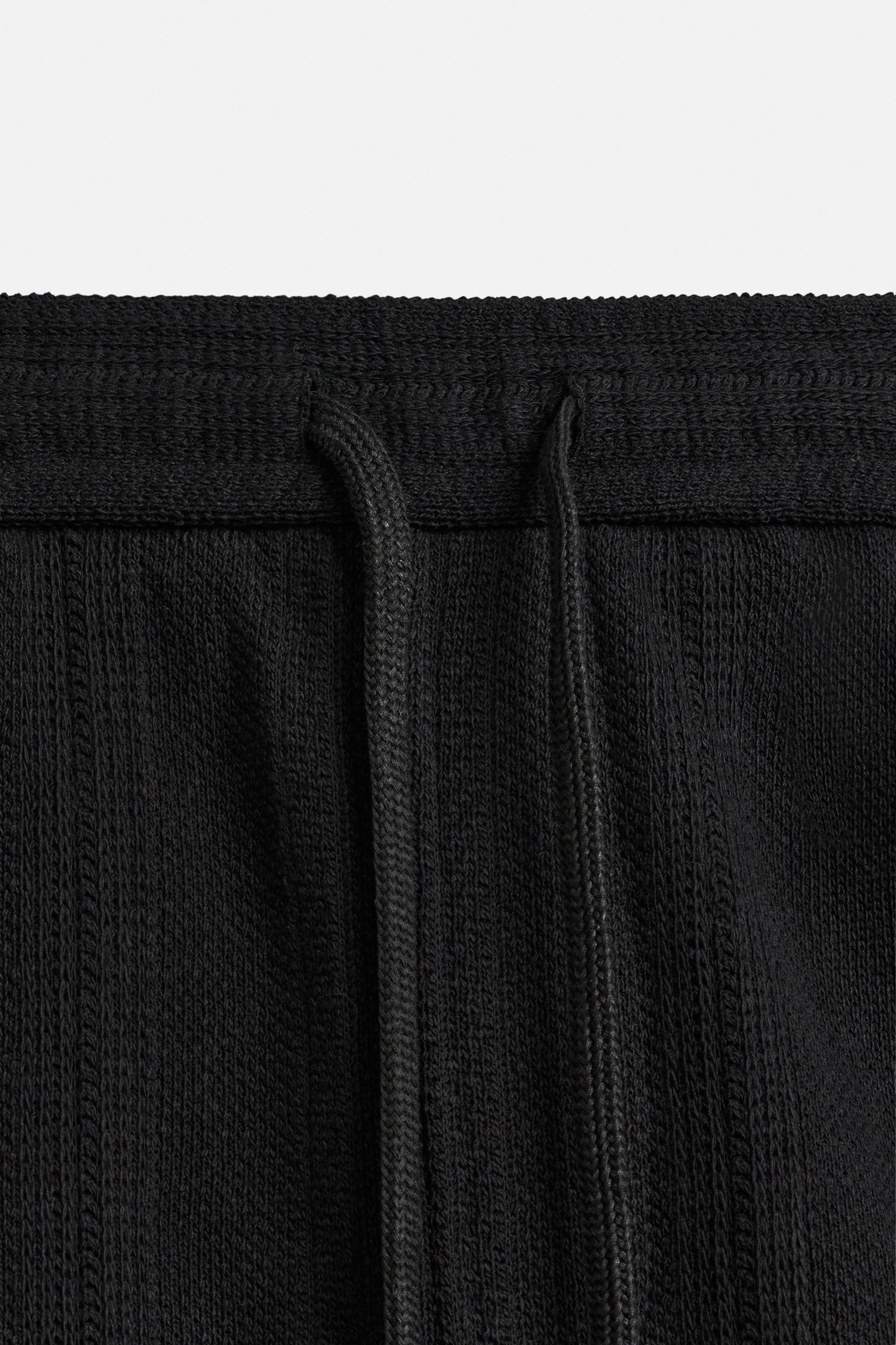 JACQUARD TEXTURED SHORTS