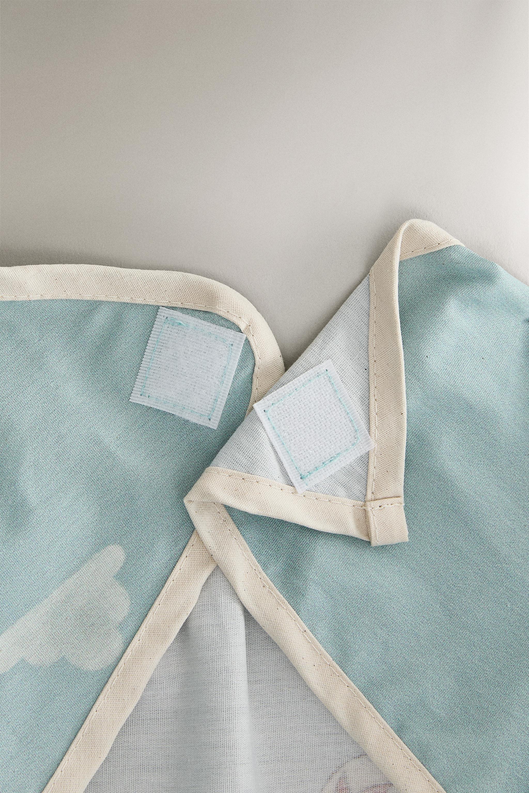 CHILDREN'S BIB WITH SLEEVES TOY STORY © DISNEY/PIXAR