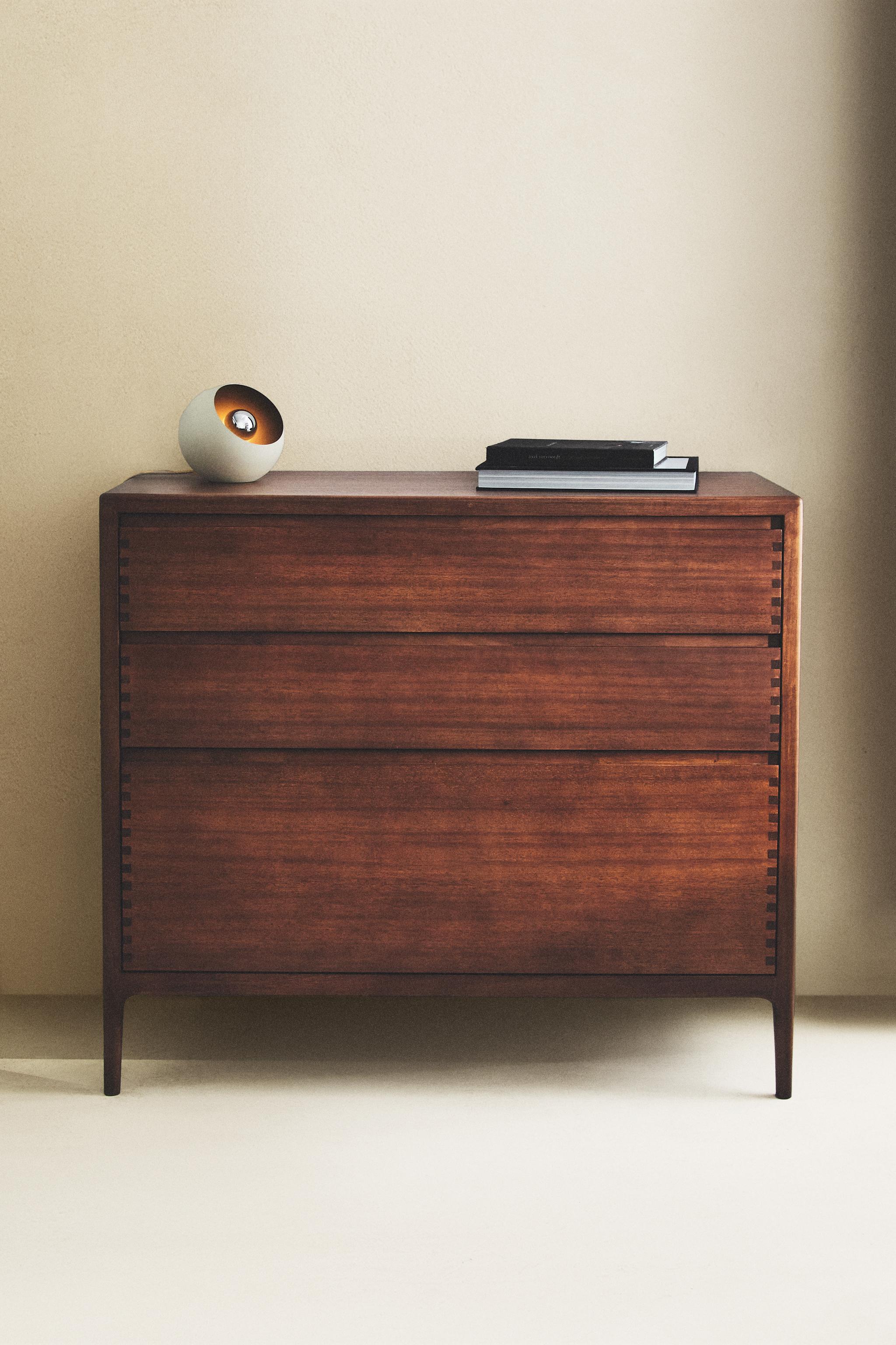WOODEN DRESSER WITH THREE DRAWERS