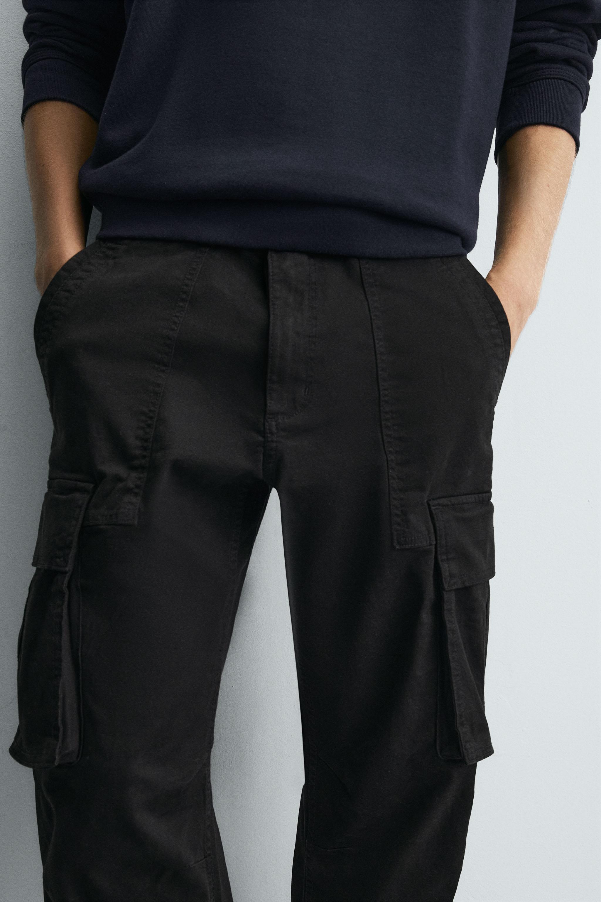 RELAXED FIT CARGO PANTS