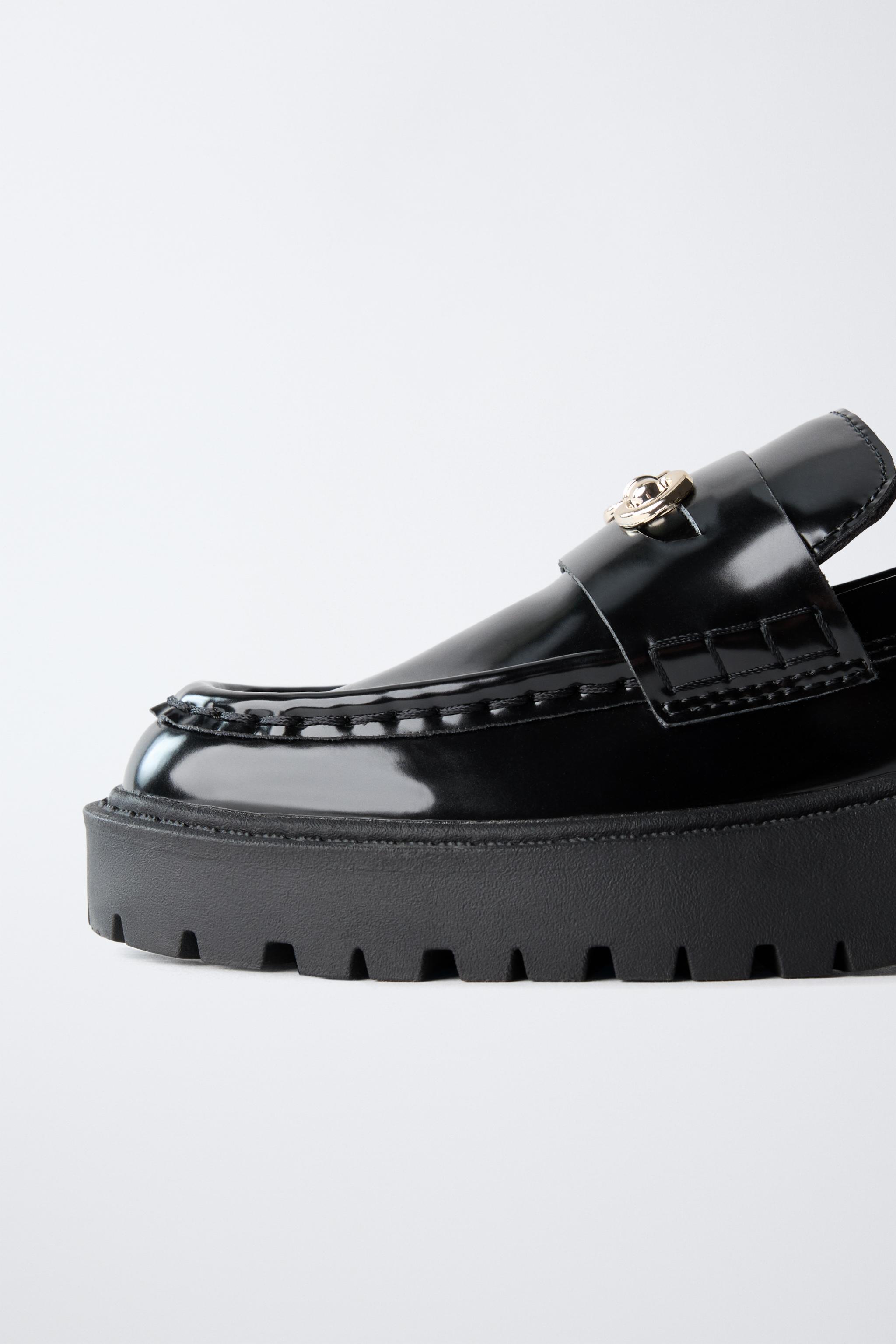 LOAFER WITH METAL DETAIL