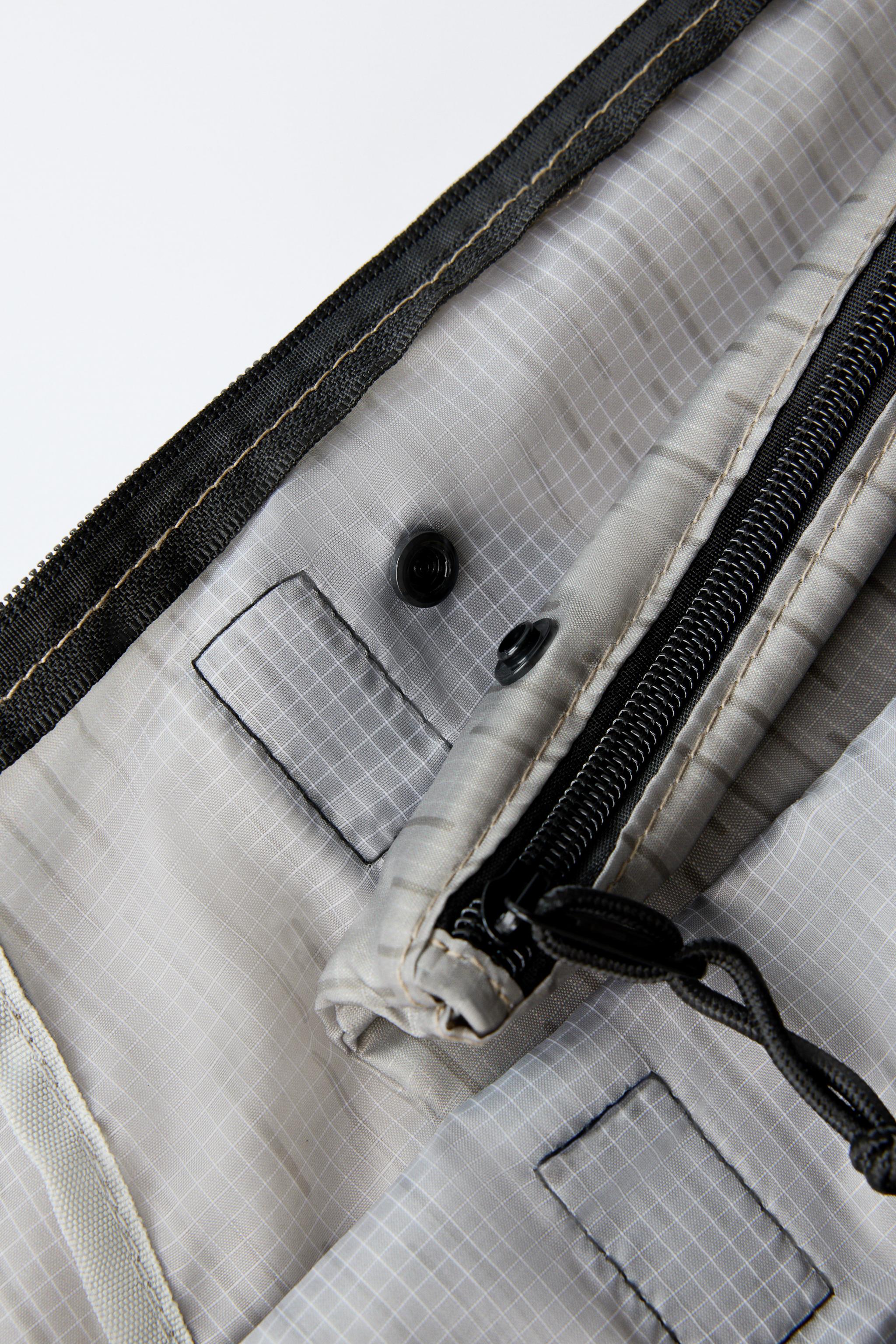 FOLDABLE EXPLORER SHOPPER