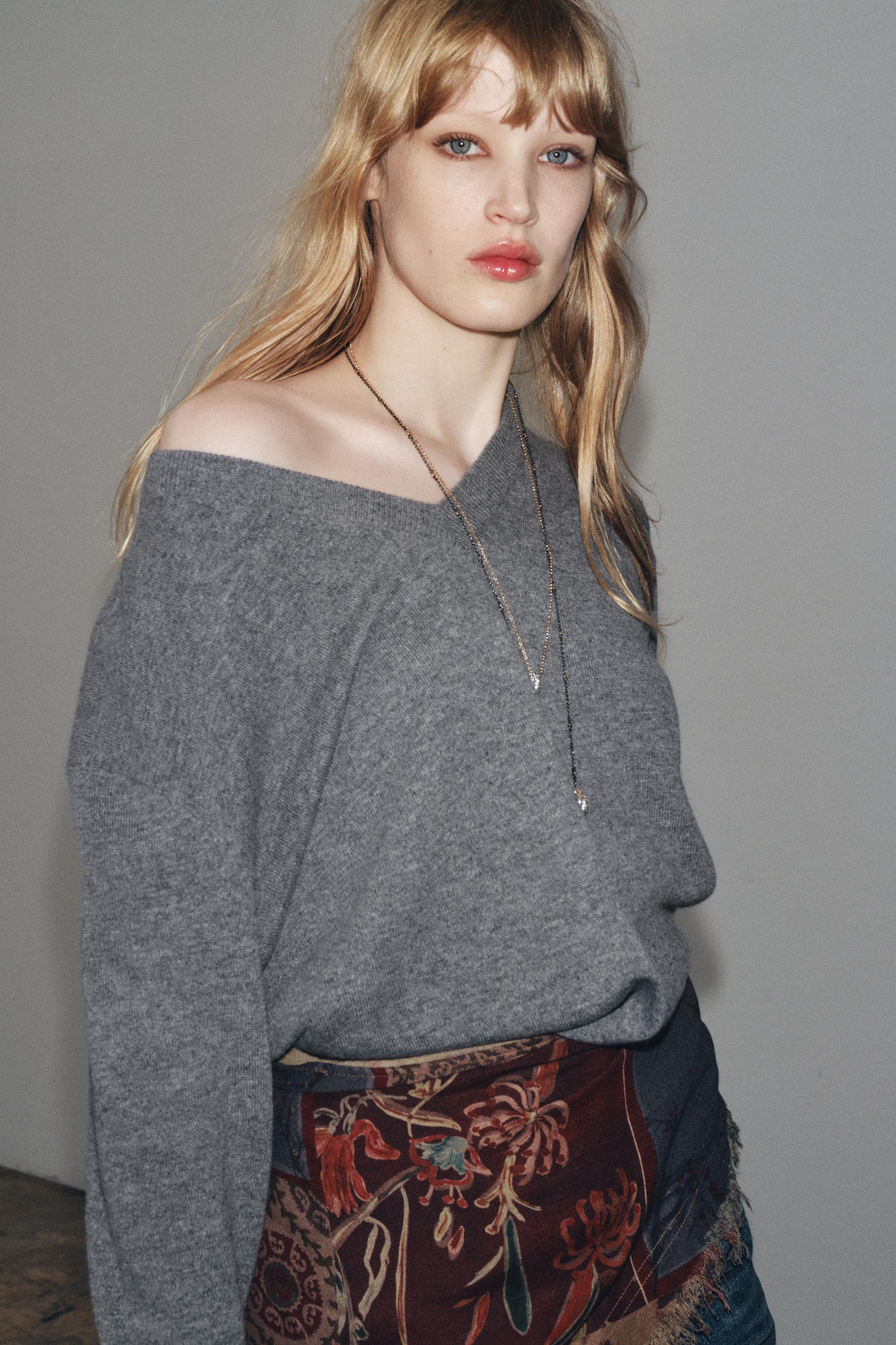 100% WOOL OVERSIZED KNIT SWEATER