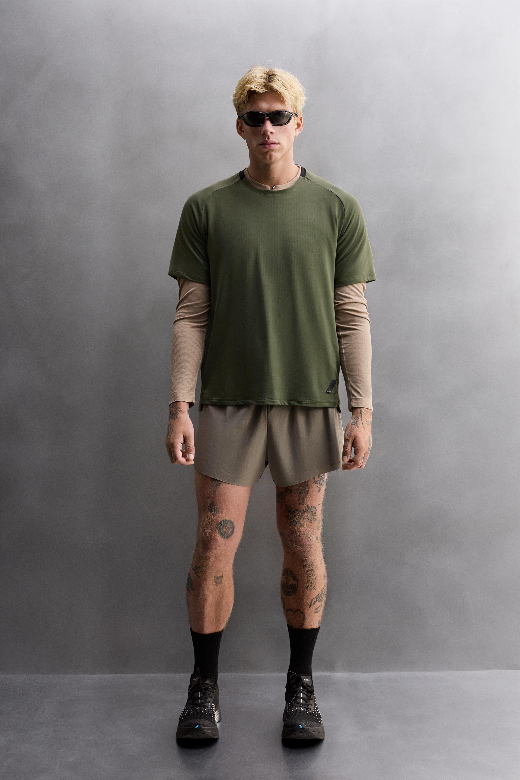 TEXTURED TRAINING T-SHIRT