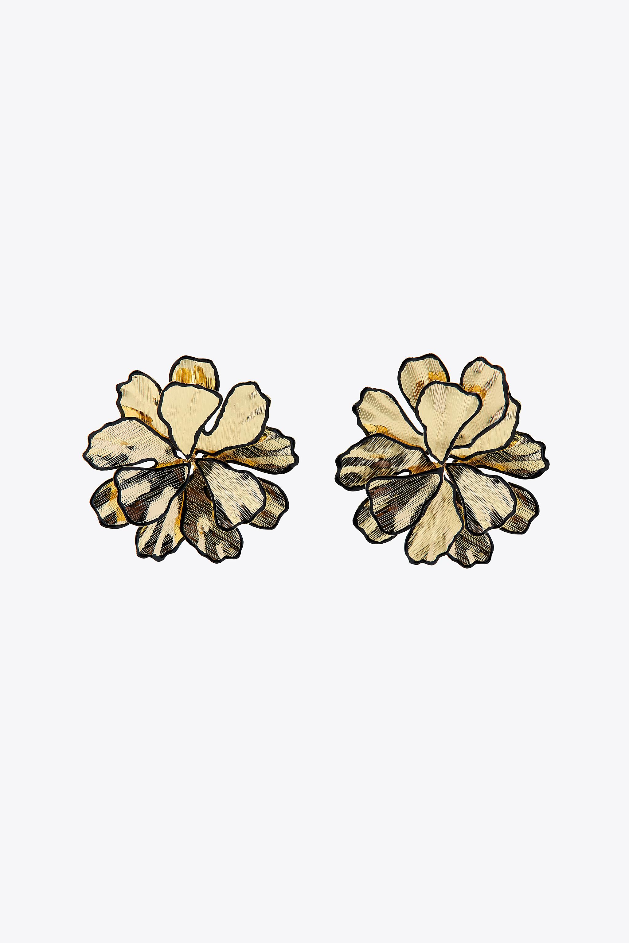 TEXTURED FLOWER EARRINGS