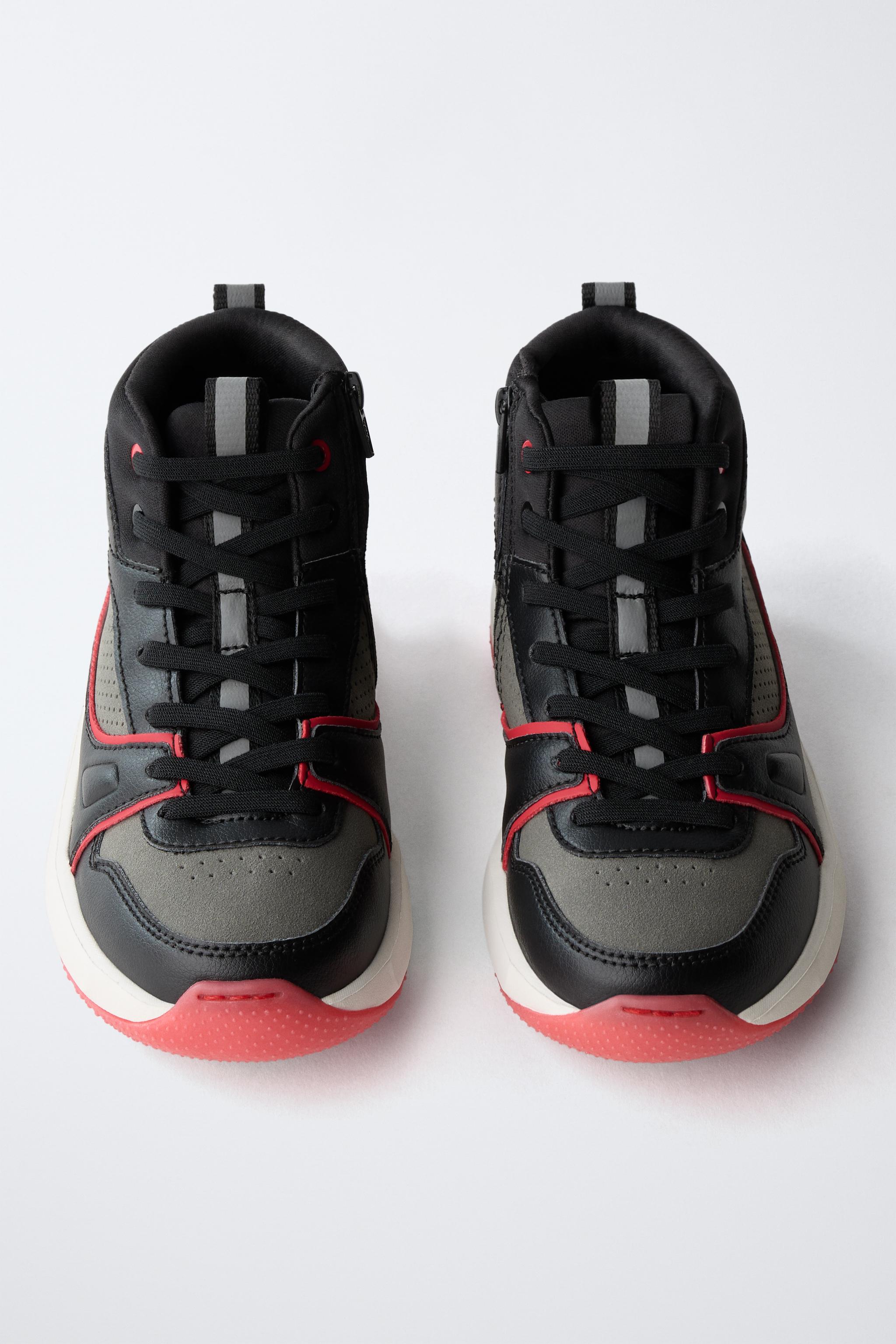 SPORTY HIGH TOP SNEAKERS