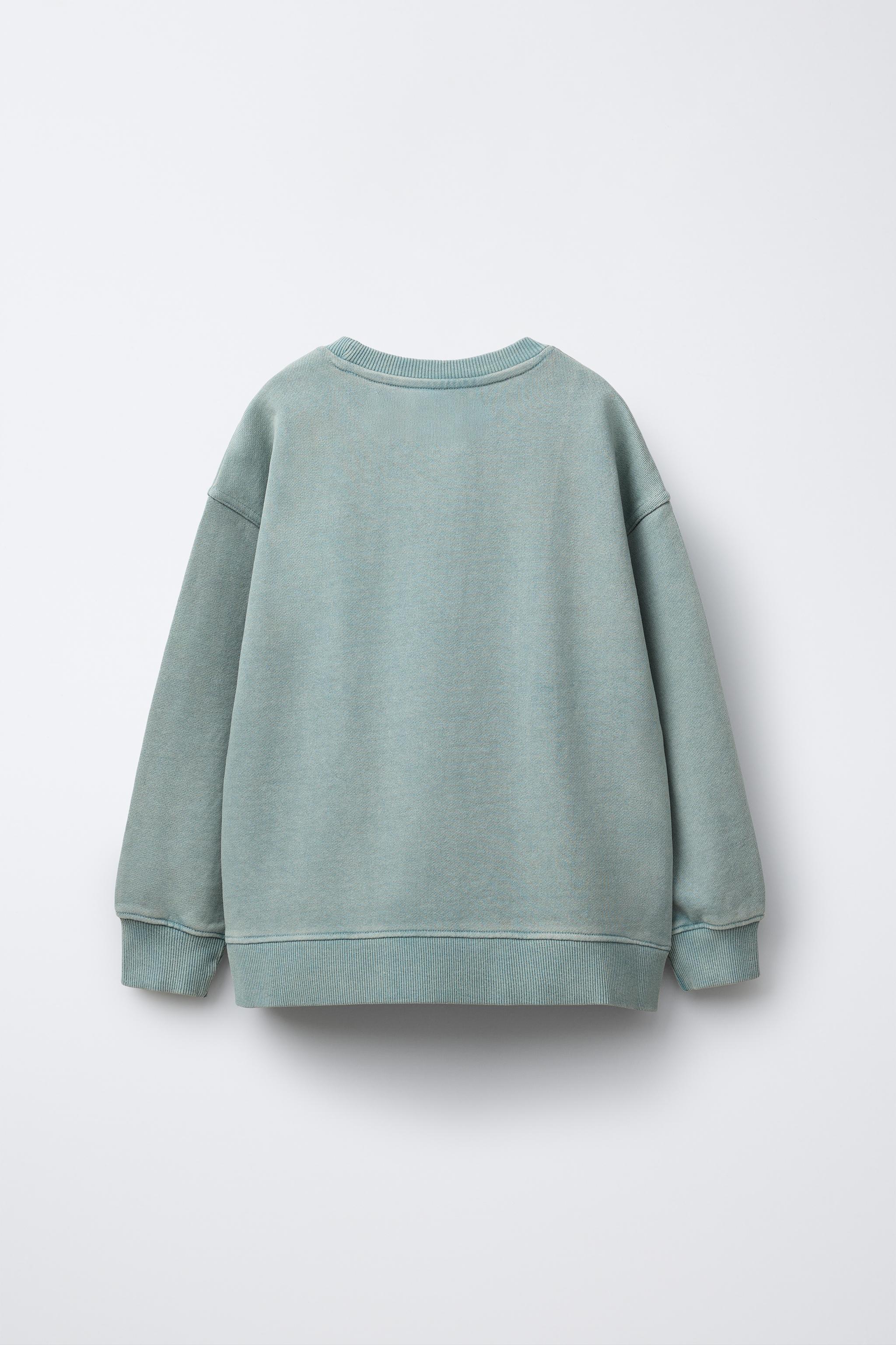 GRAFFITI PRINT SWEATSHIRT