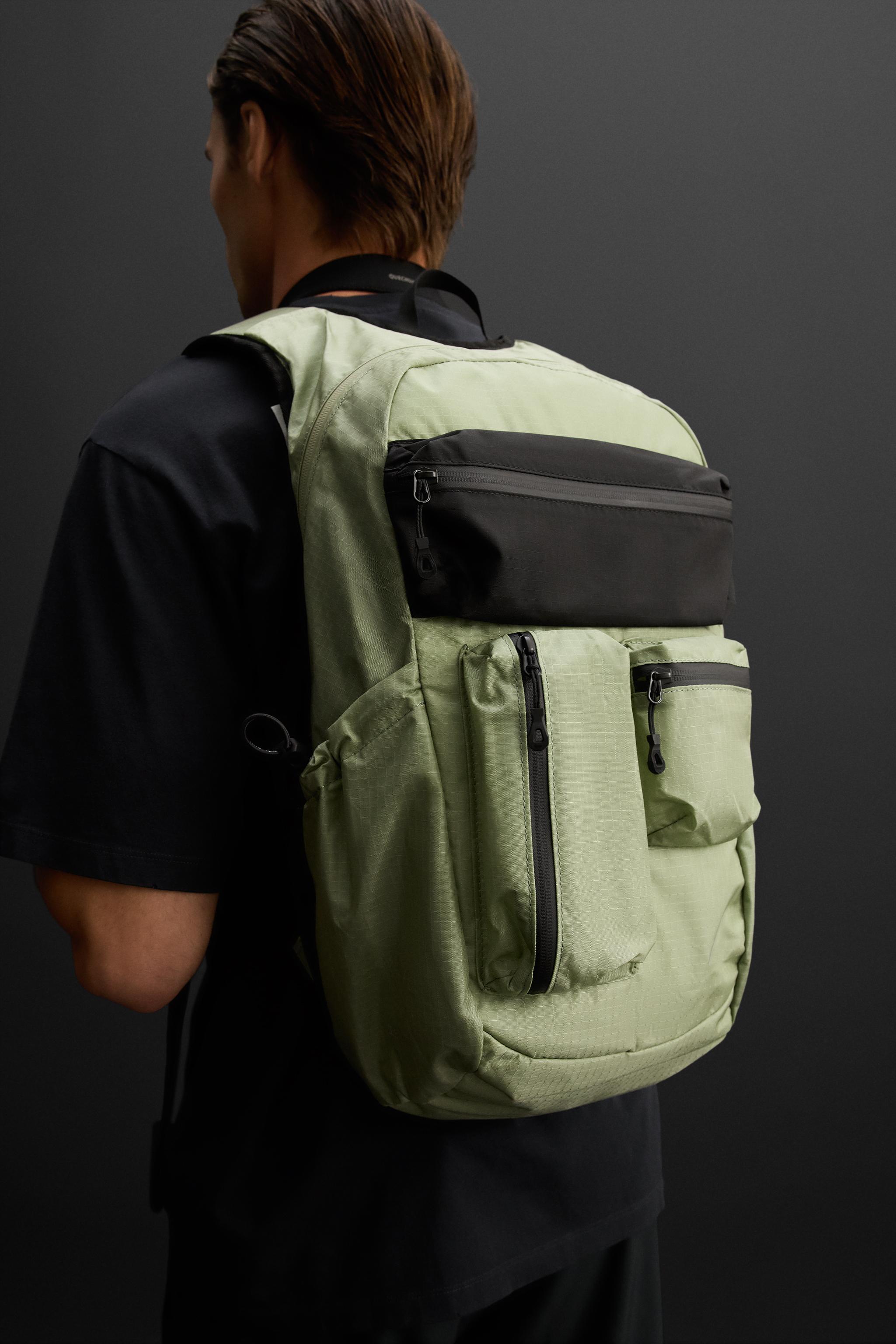 MULTI-POCKET SPORTS BACKPACK