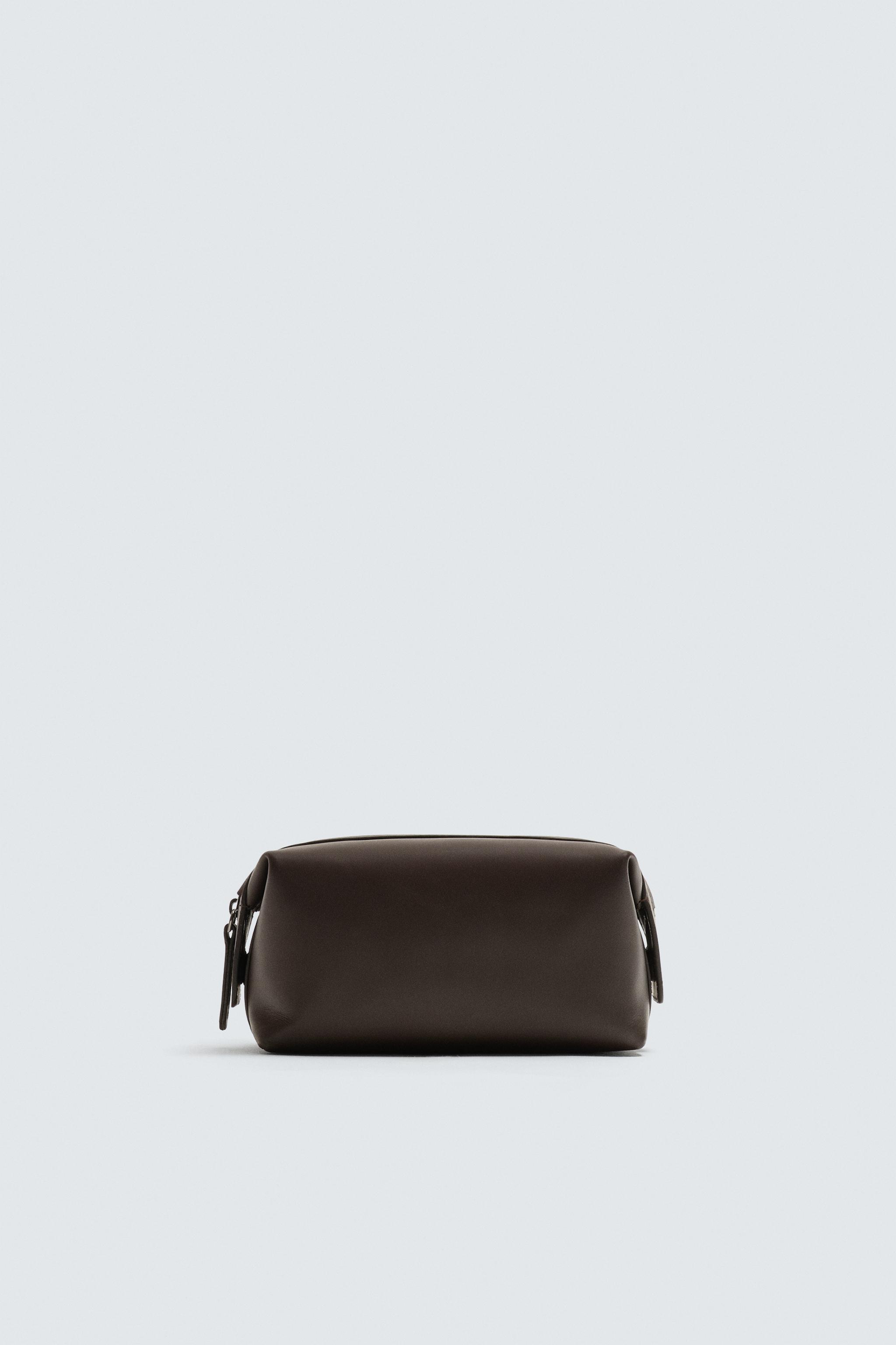 LEATHER TOILETRY BAG