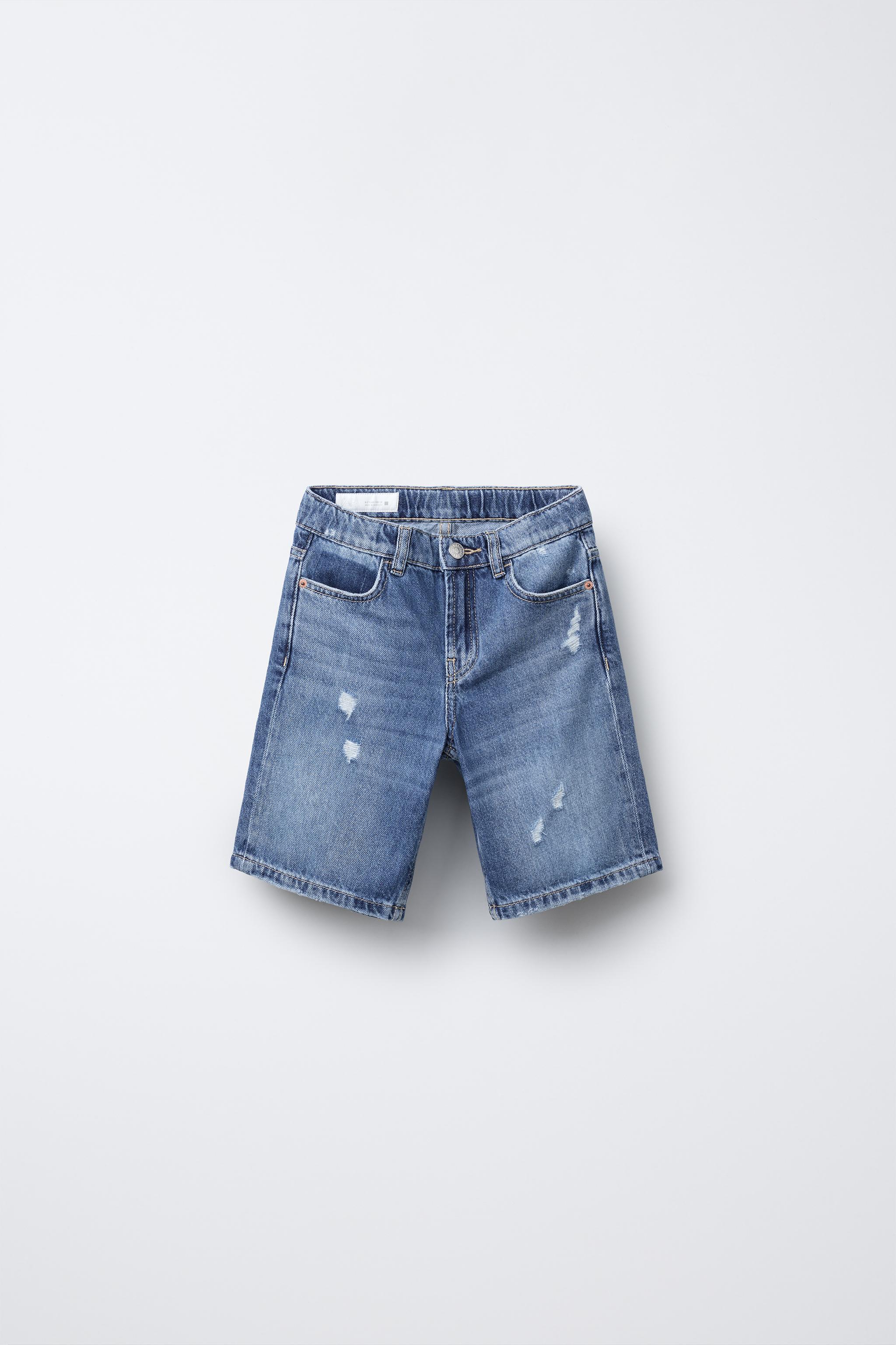TEXT PRINT WIDE DENIM SHORTS