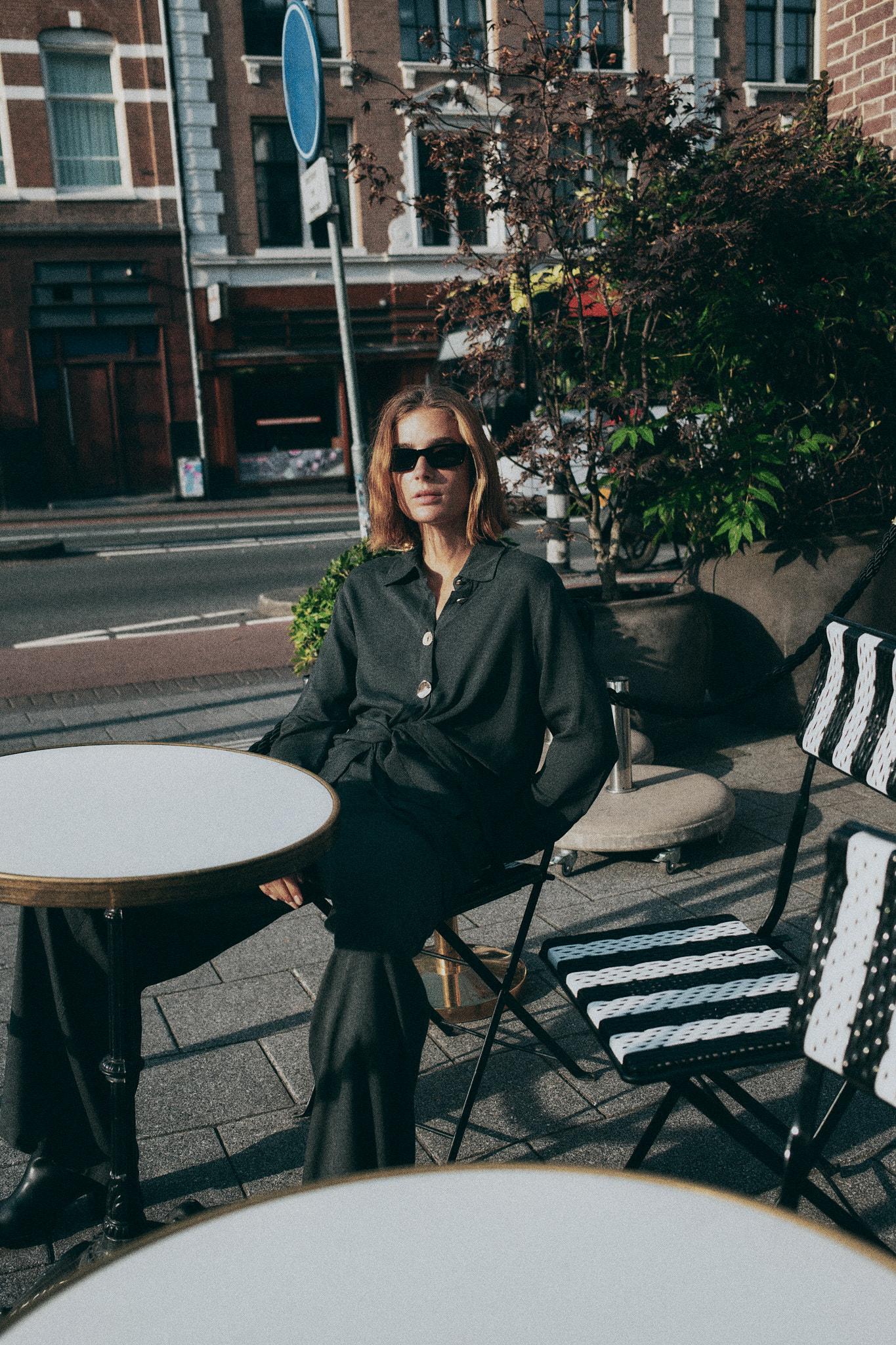 KNOTTED SHIRT WITH METAL BUTTONS