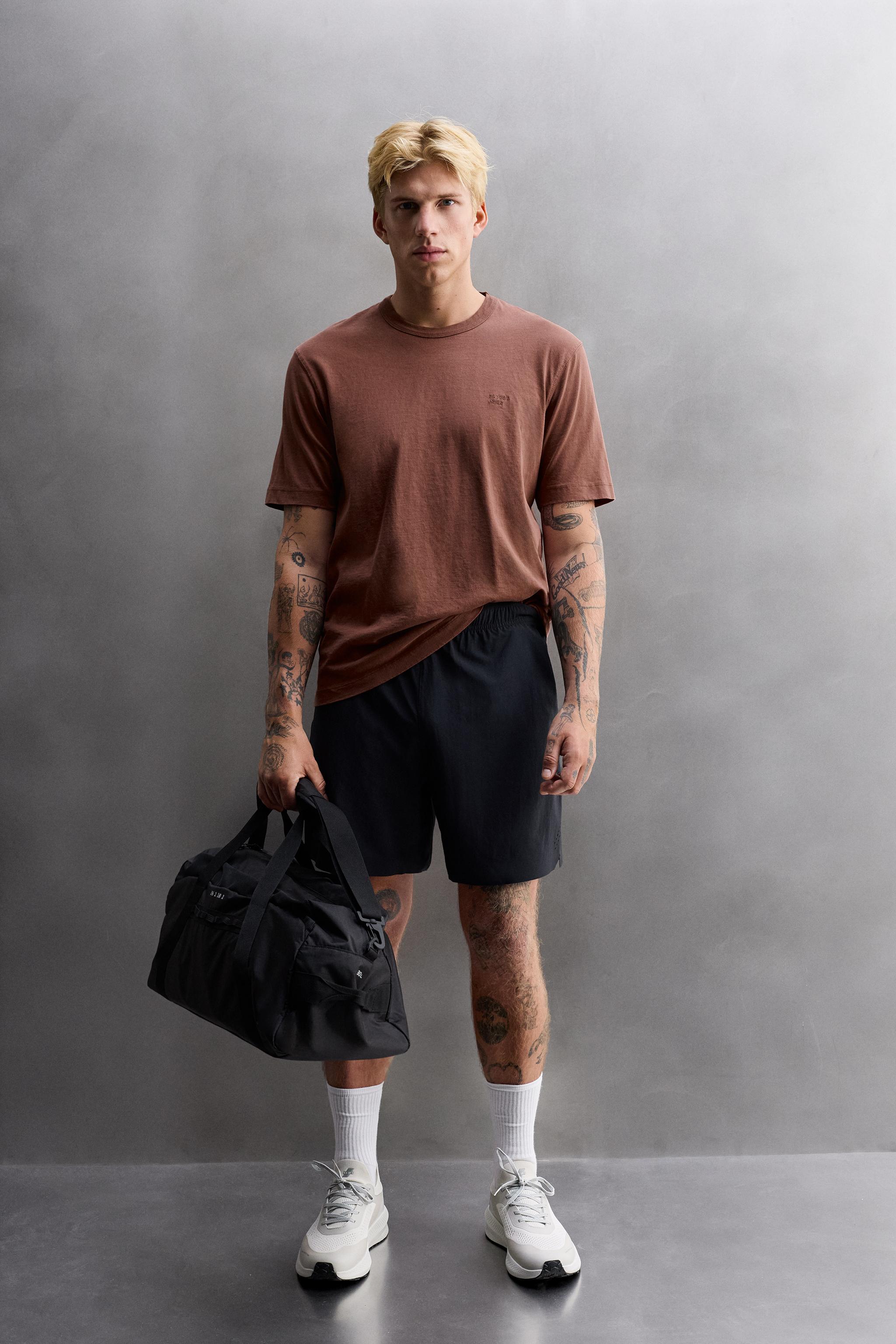 HEAVY WEIGHT T-SHIRT