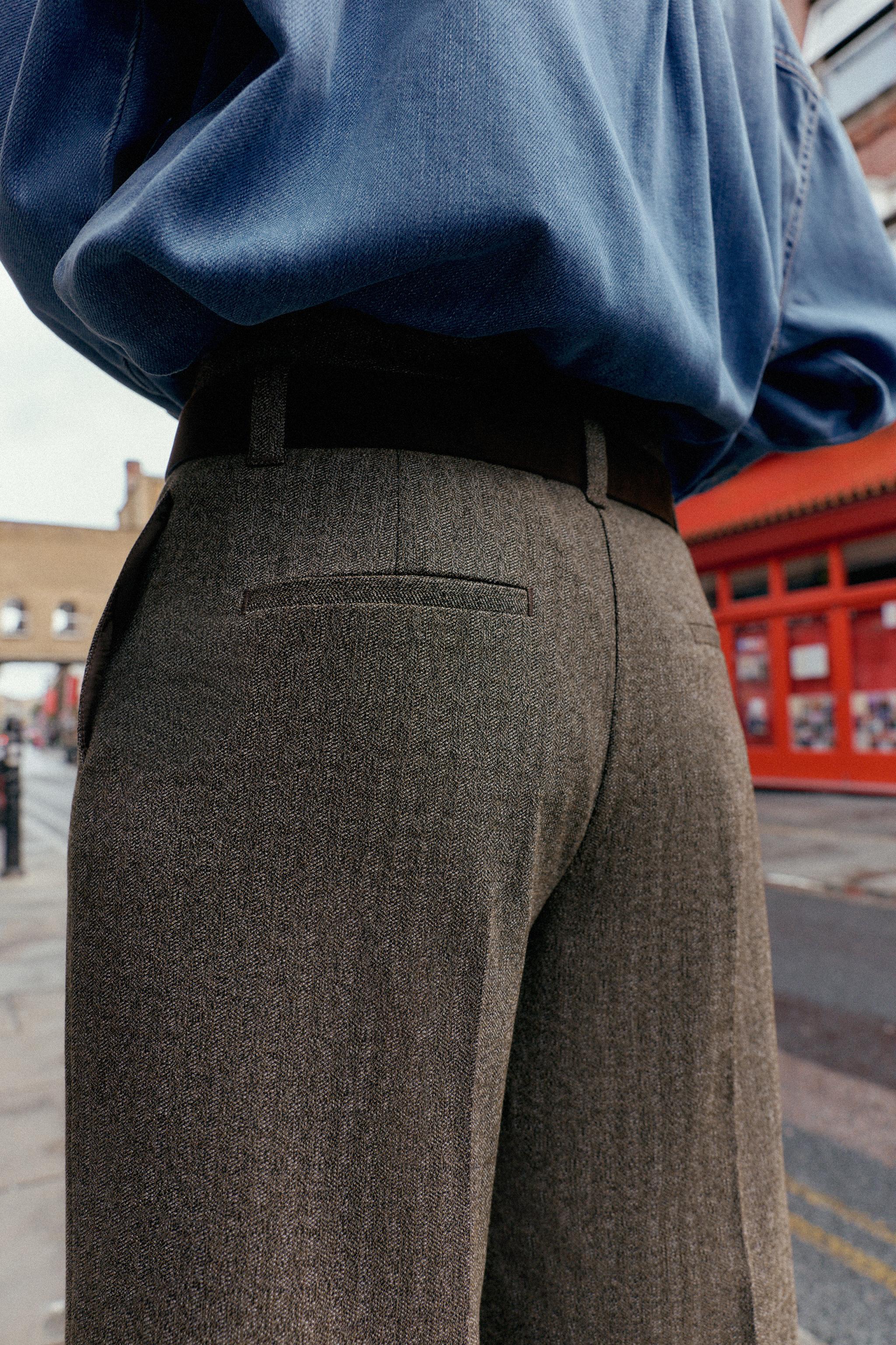 HERRINGBONE BELTED PANTS