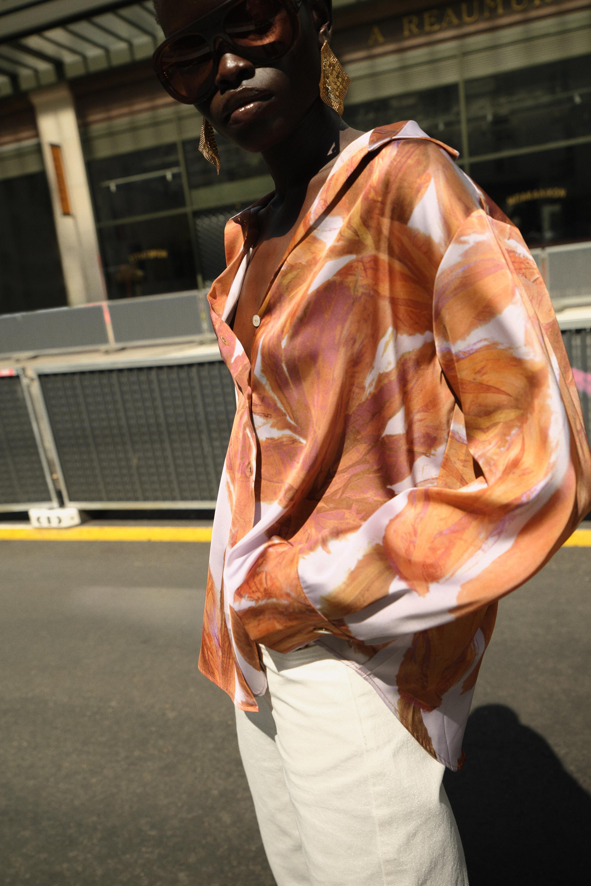 PRINTED SATIN EFFECT SHIRT