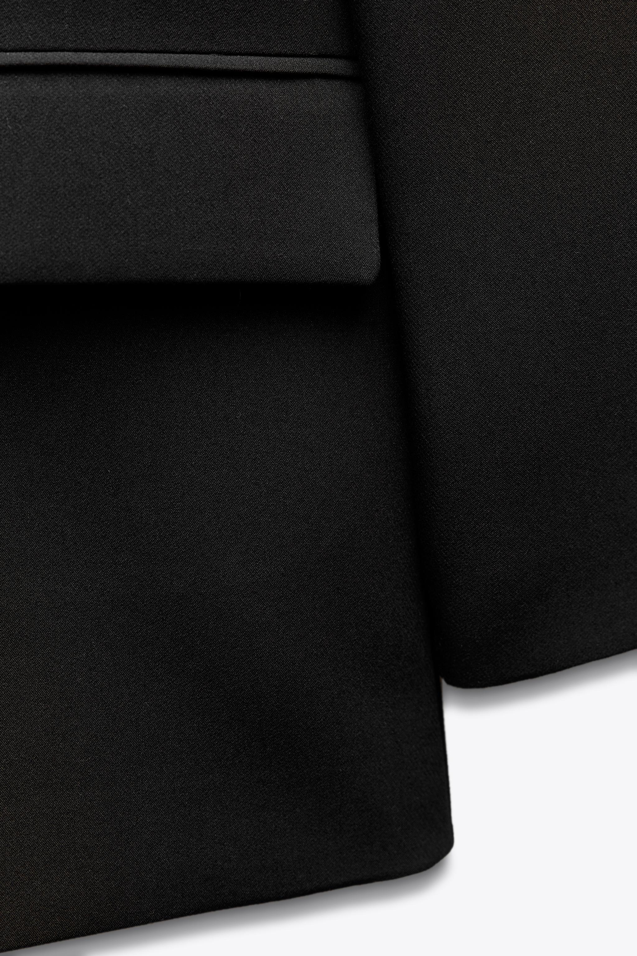 OVERSIZED DOUBLE-BREASTED BLAZER