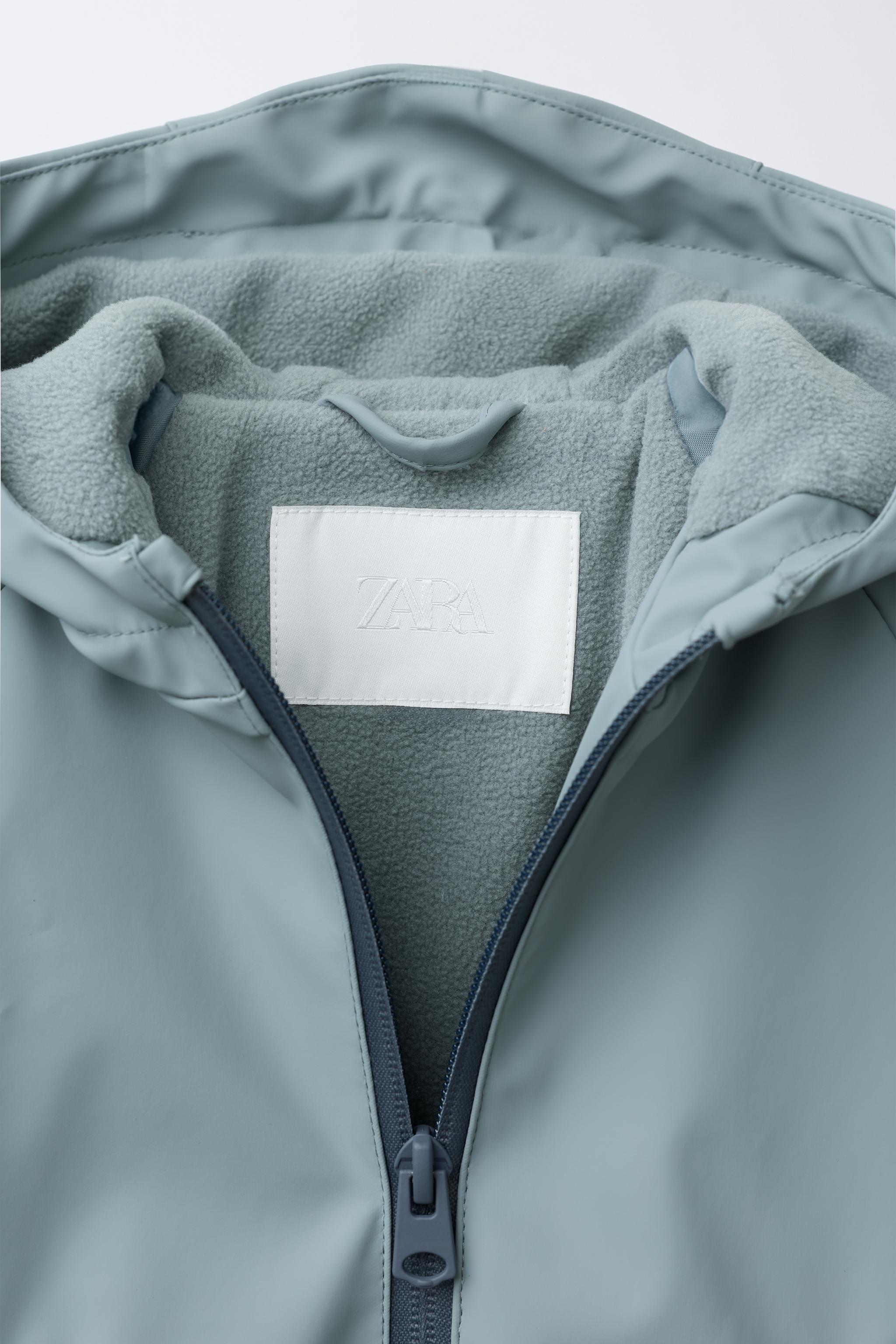 RUBBERIZED WATER REPELLENT JACKET