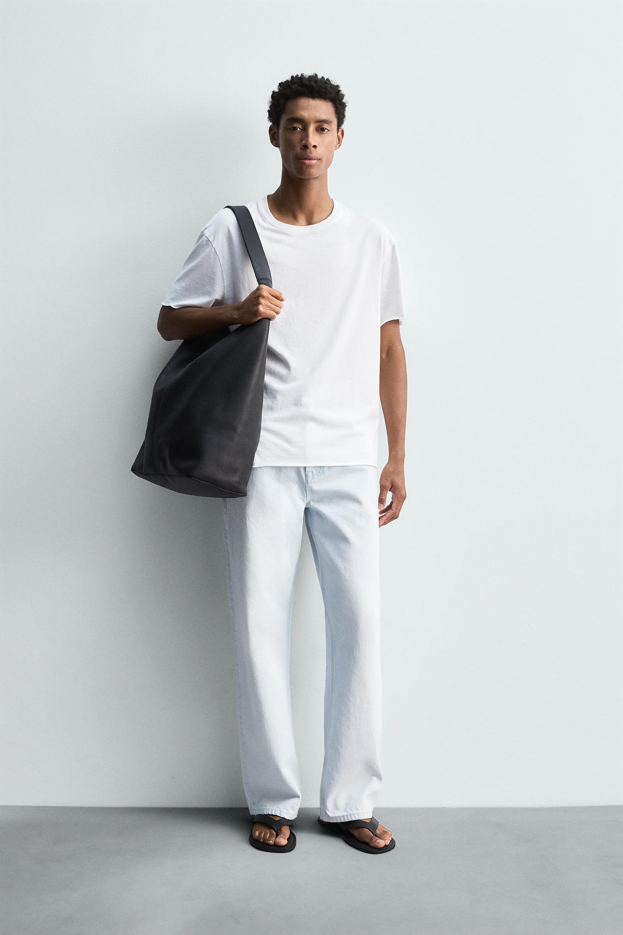 LIGHTWEIGHT T-SHIRT WITH IRREGULAR FINISH