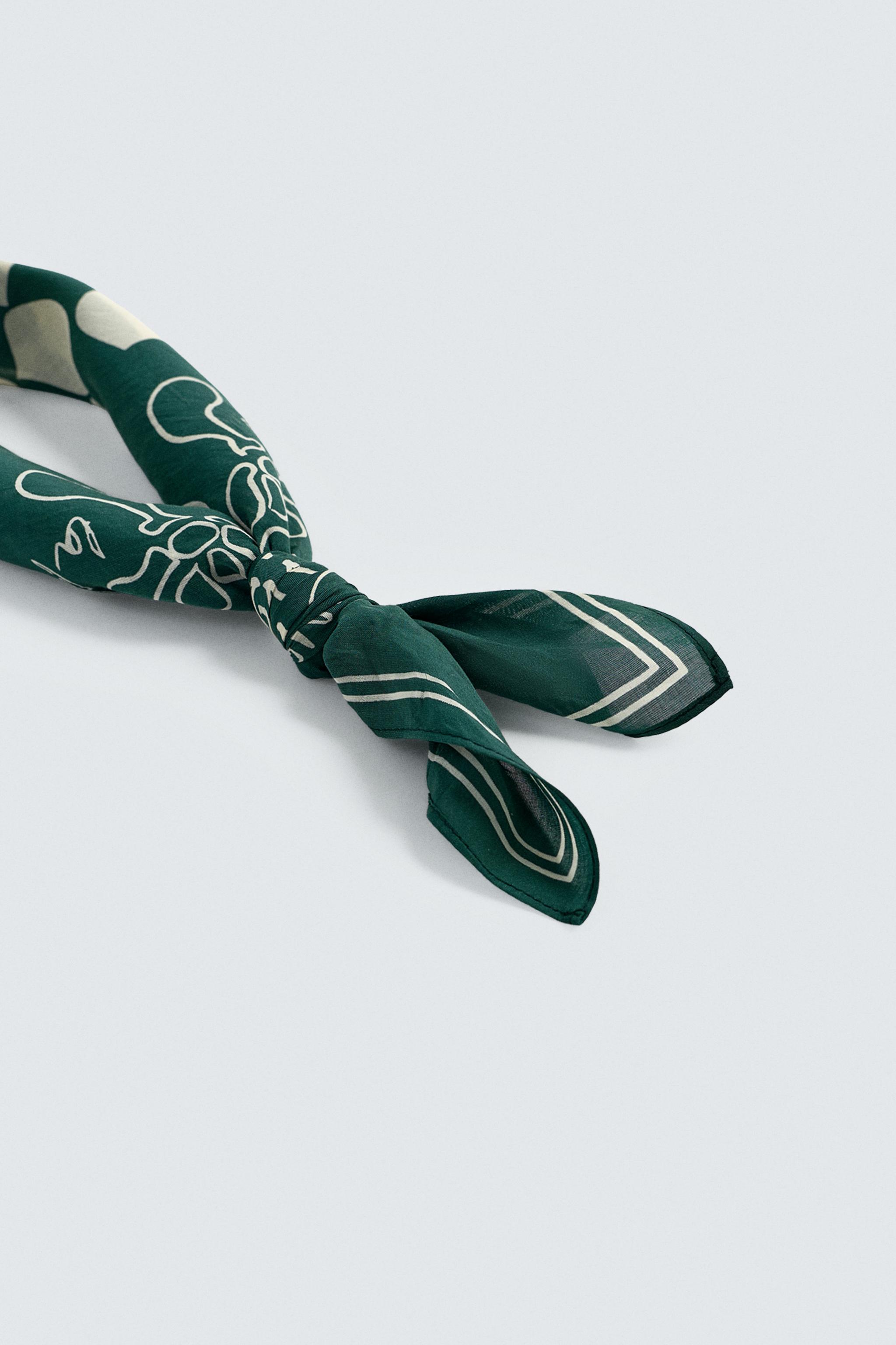 CONTRAST PRINT BANDANA